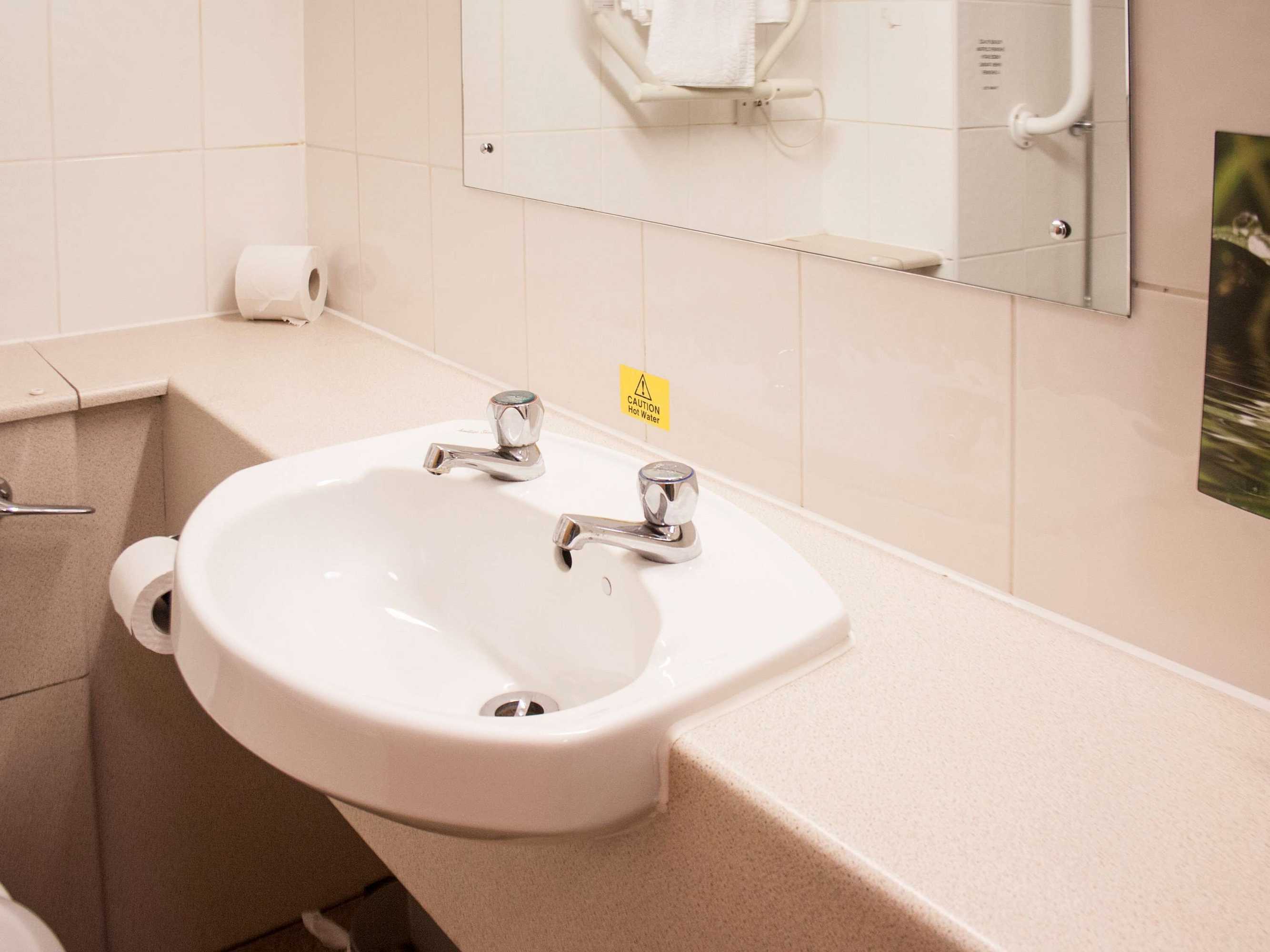 Gift card for Ibis Wakefield East - Castleford Gift card for Ibis Wakefield East - Castleford