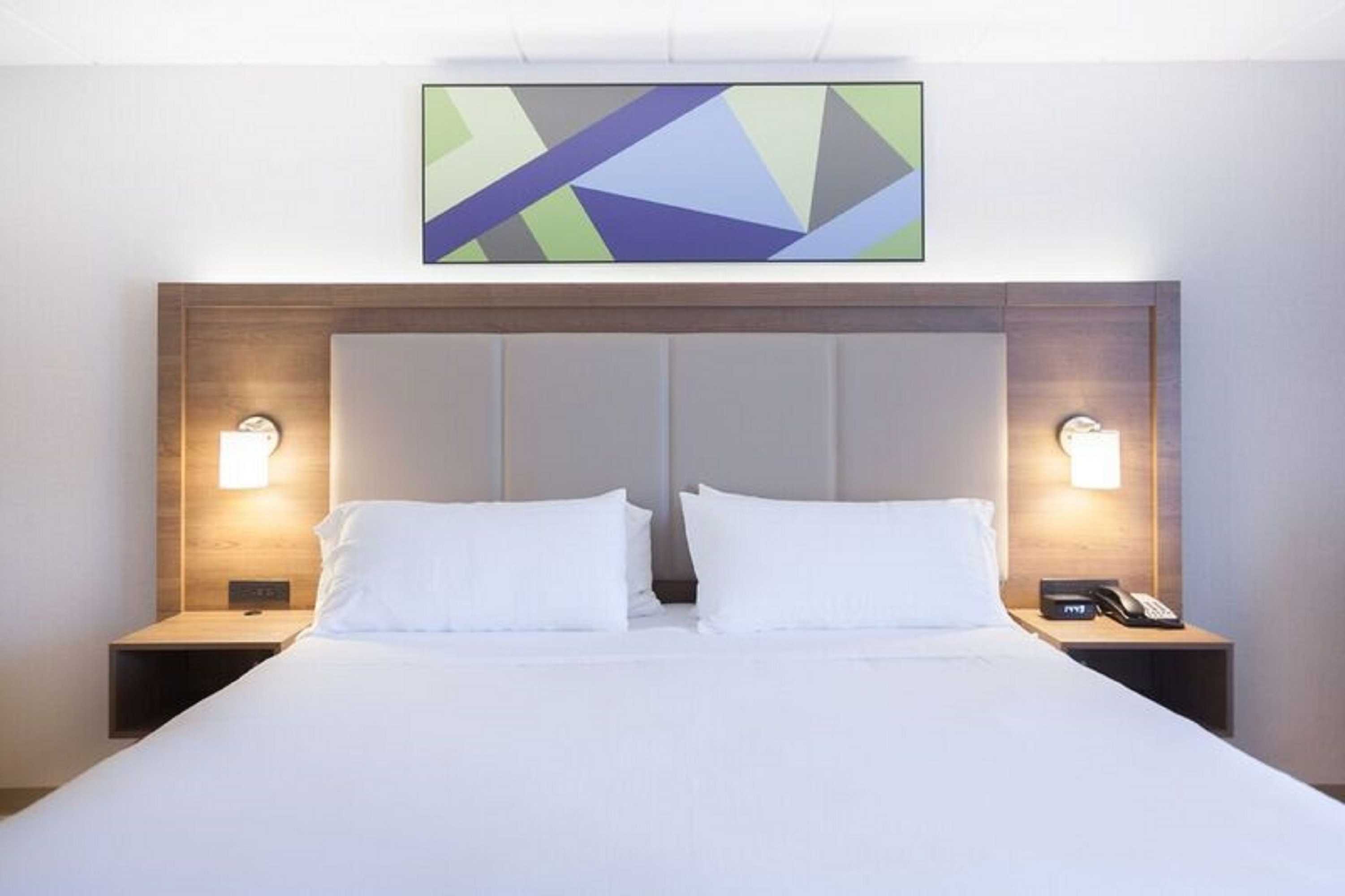 Gift card for Holiday Inn Express & Suites Charlottetown by Ihg Gift card for Holiday Inn Express & Suites Charlottetown by Ihg