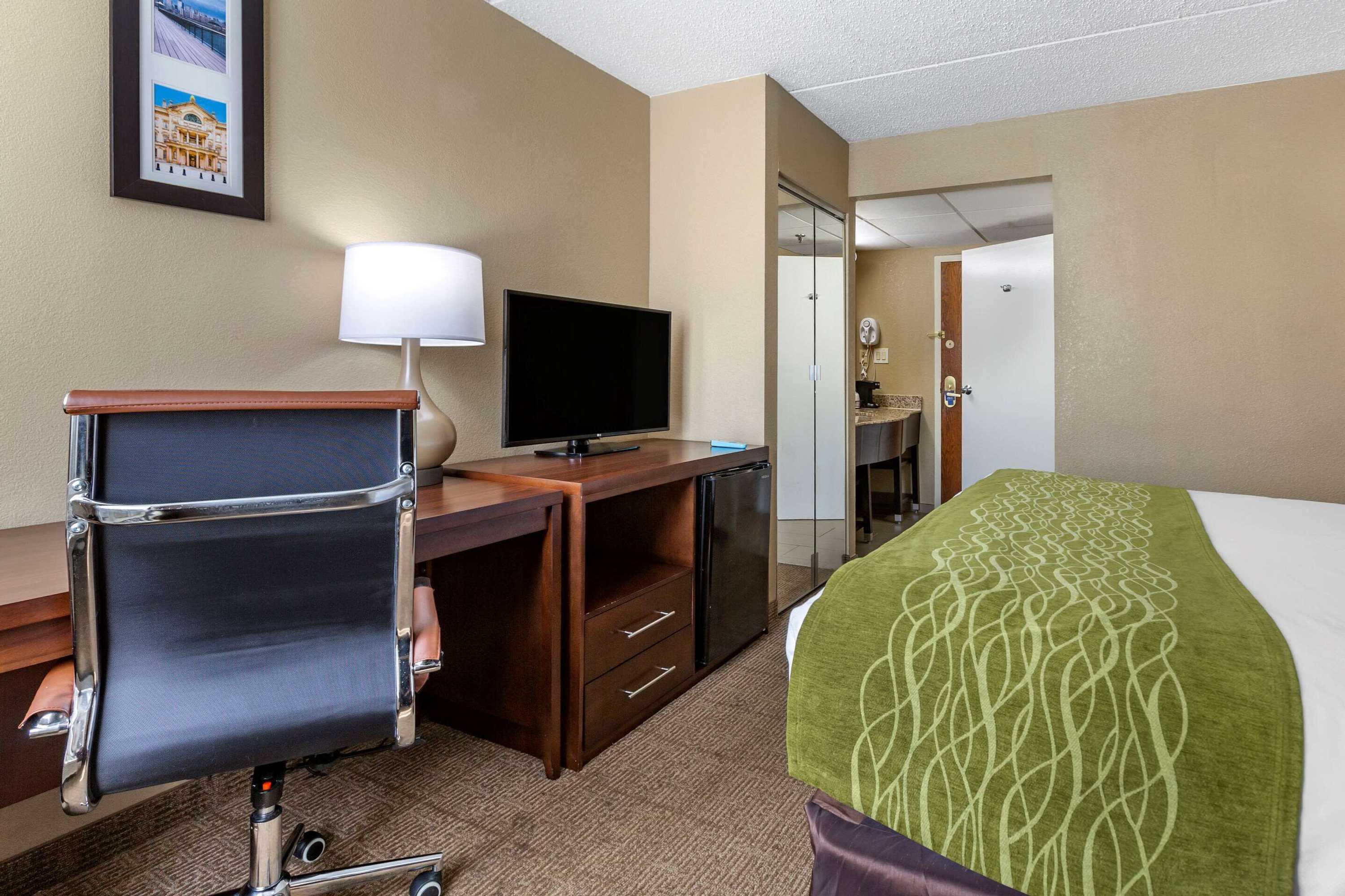 Gift card for Comfort Inn Edison - New Brunswick Gift card for Comfort Inn Edison - New Brunswick