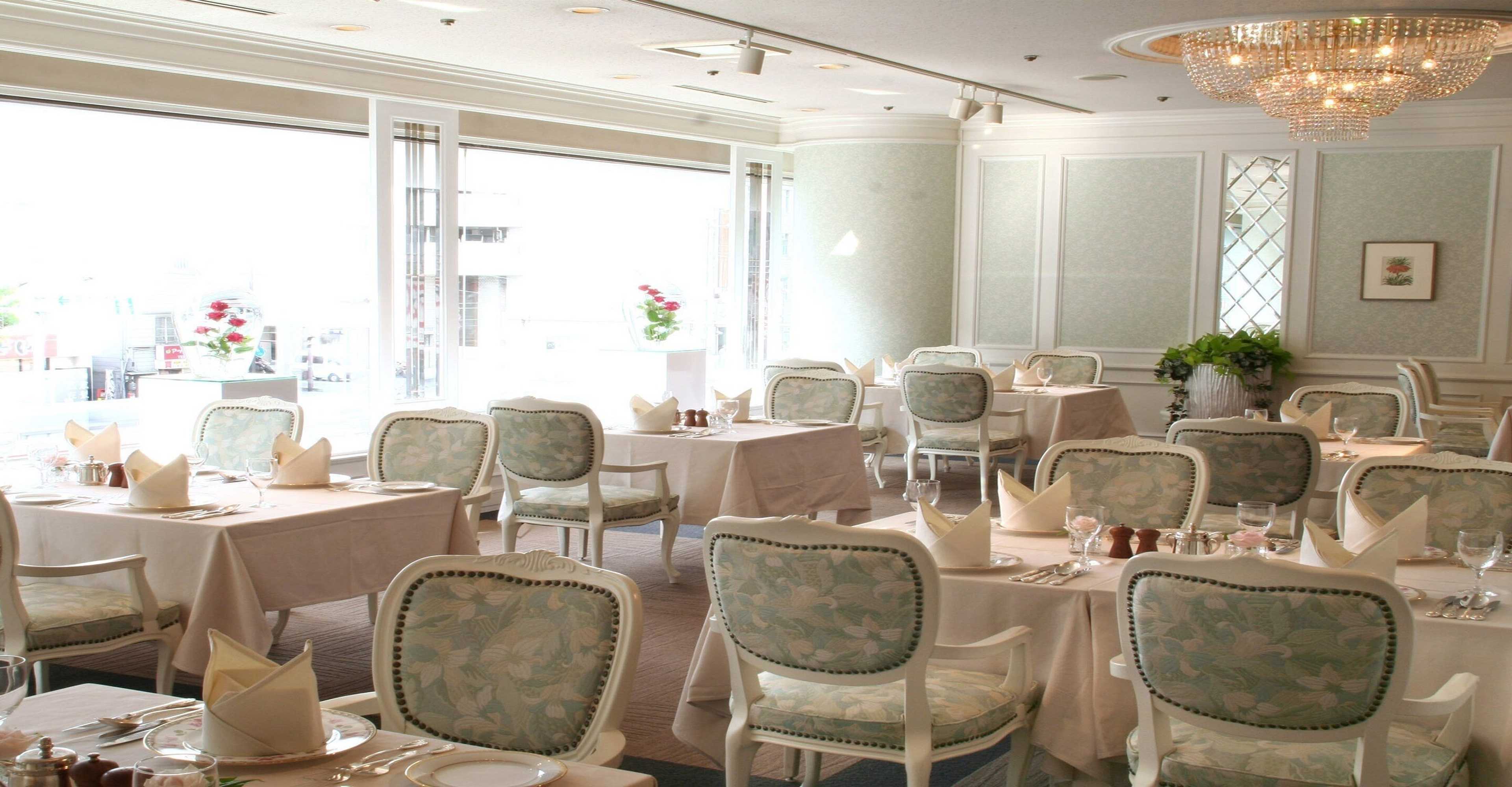 Gift card for The Crown Palais New Hankyu Kochi Gift card for The Crown Palais New Hankyu Kochi