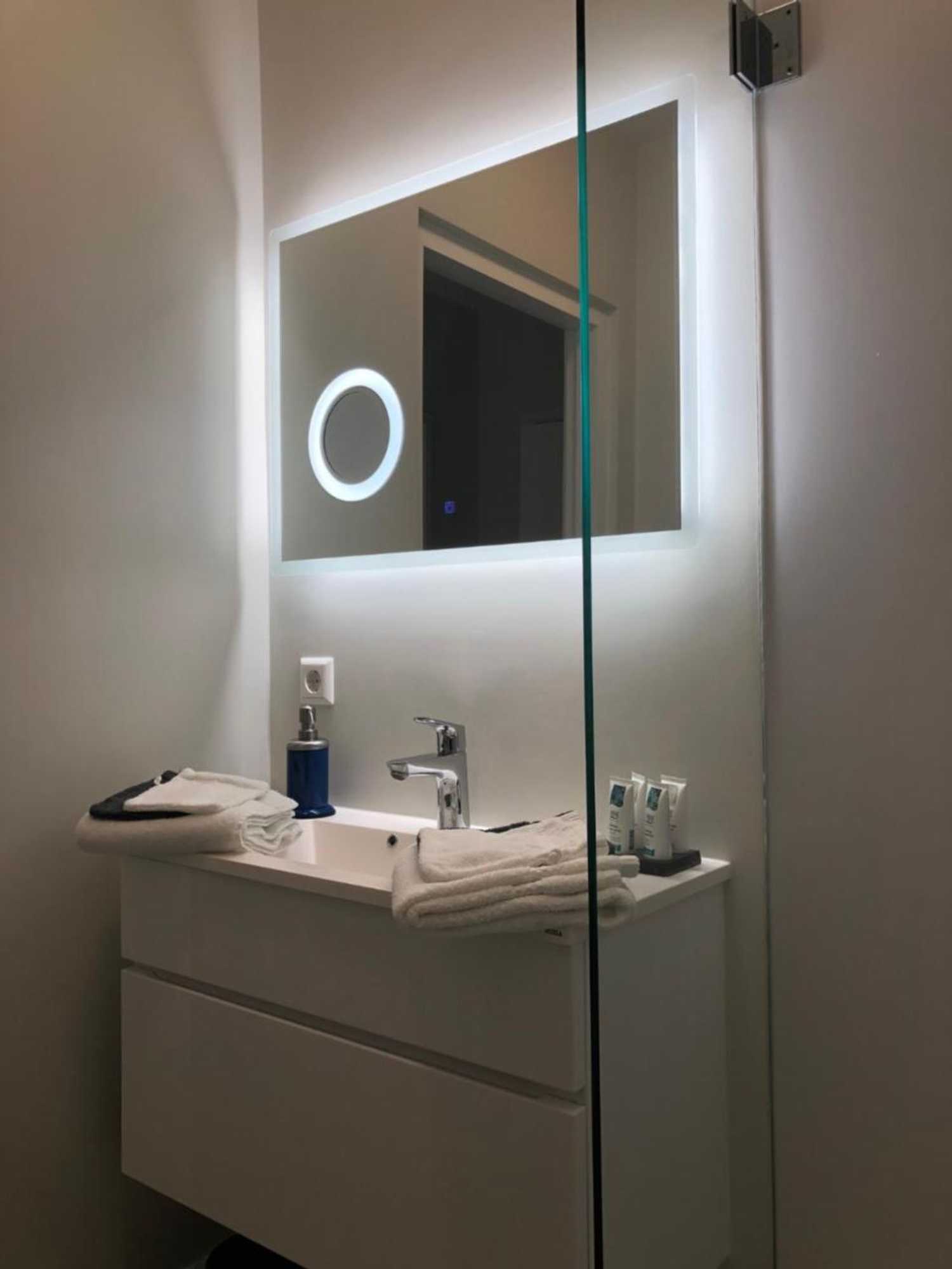 Gift card for Modern Palace B&b Emma Staete