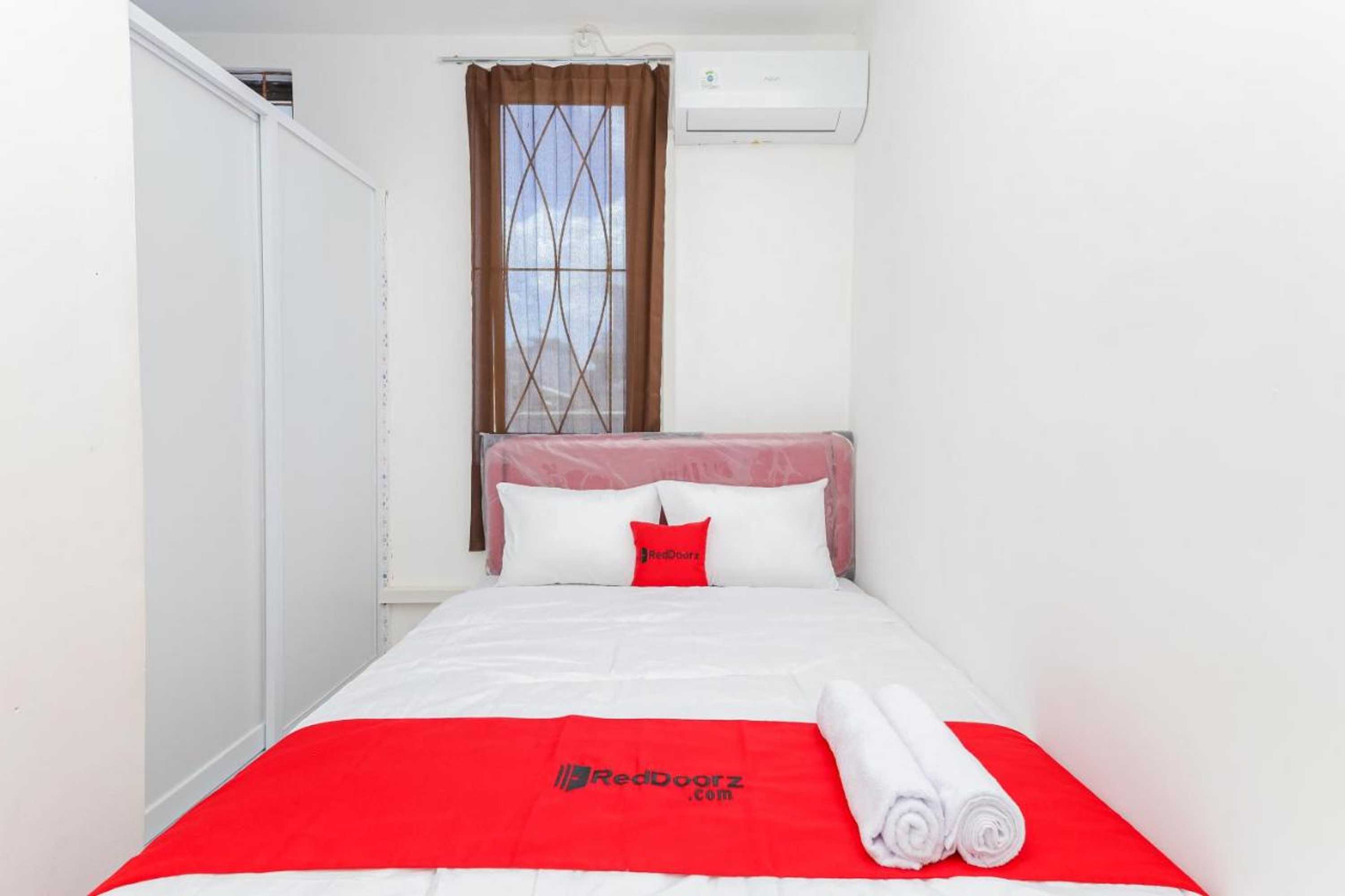 Gift card for Reddoorz Near Pasar Lama Serang