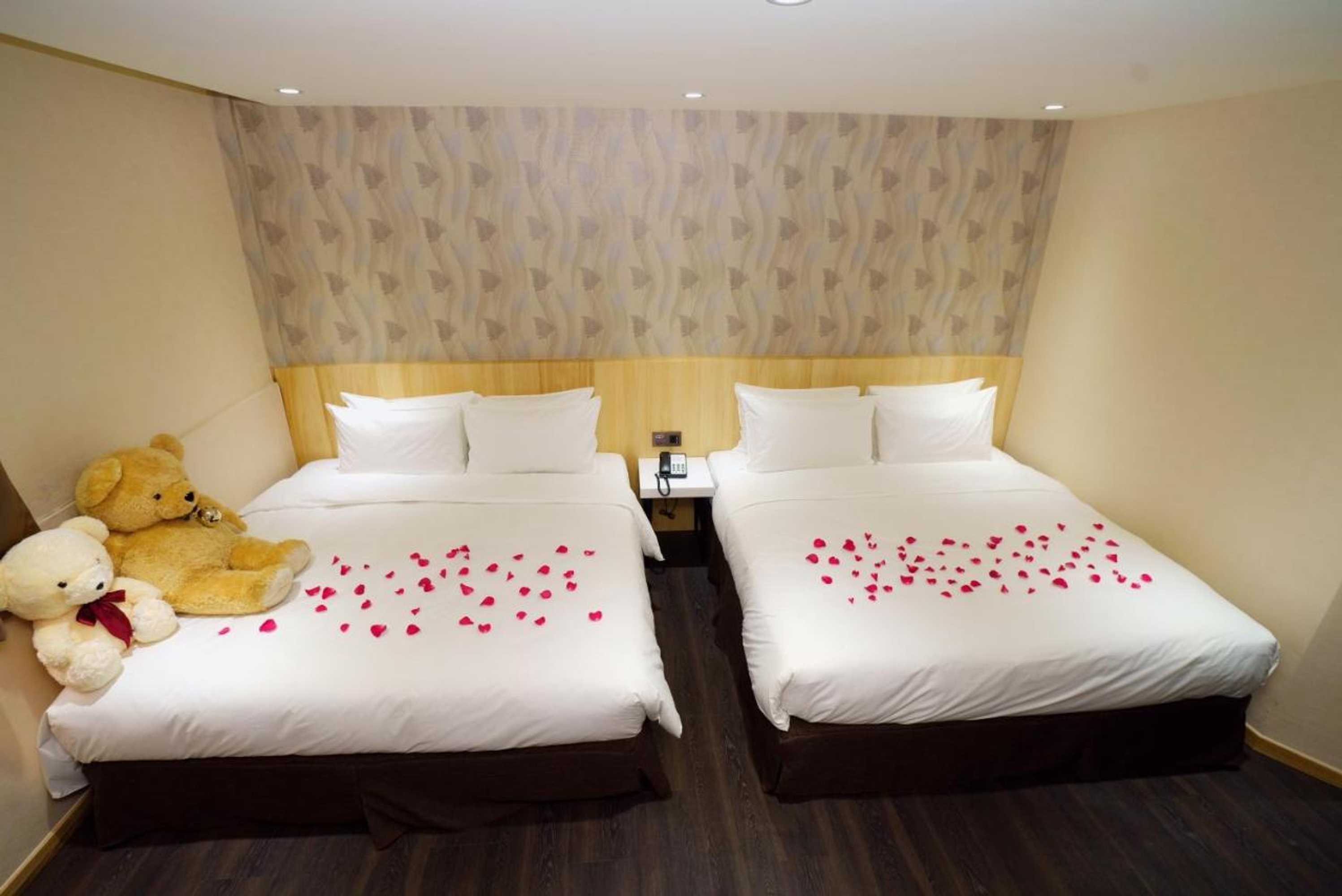 Gift card for Red Hotel