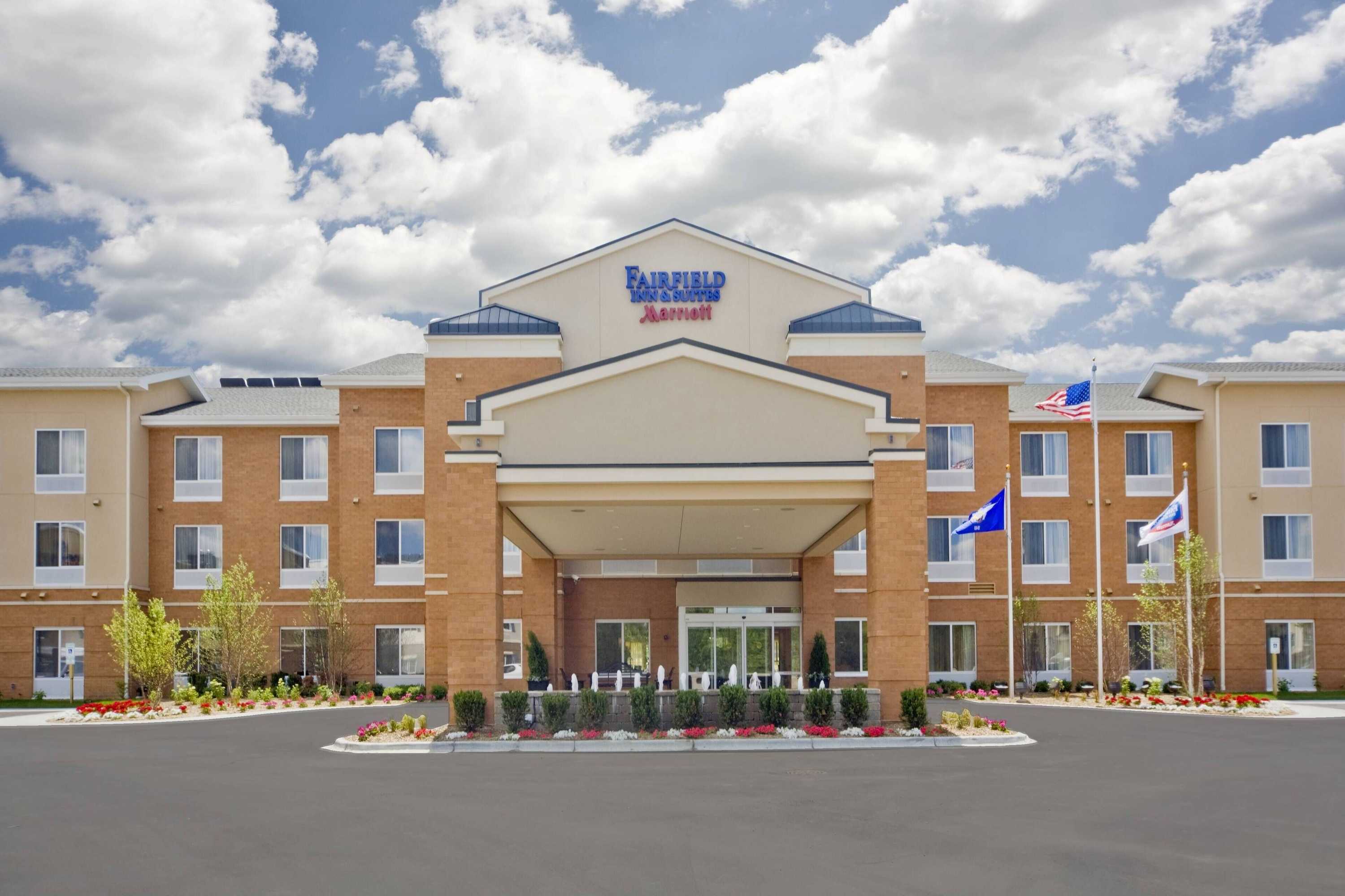 Gift card for Fairfield Inn & Suites by Marriott Milwaukee Airport Gift card for Fairfield Inn & Suites by Marriott Milwaukee Airport