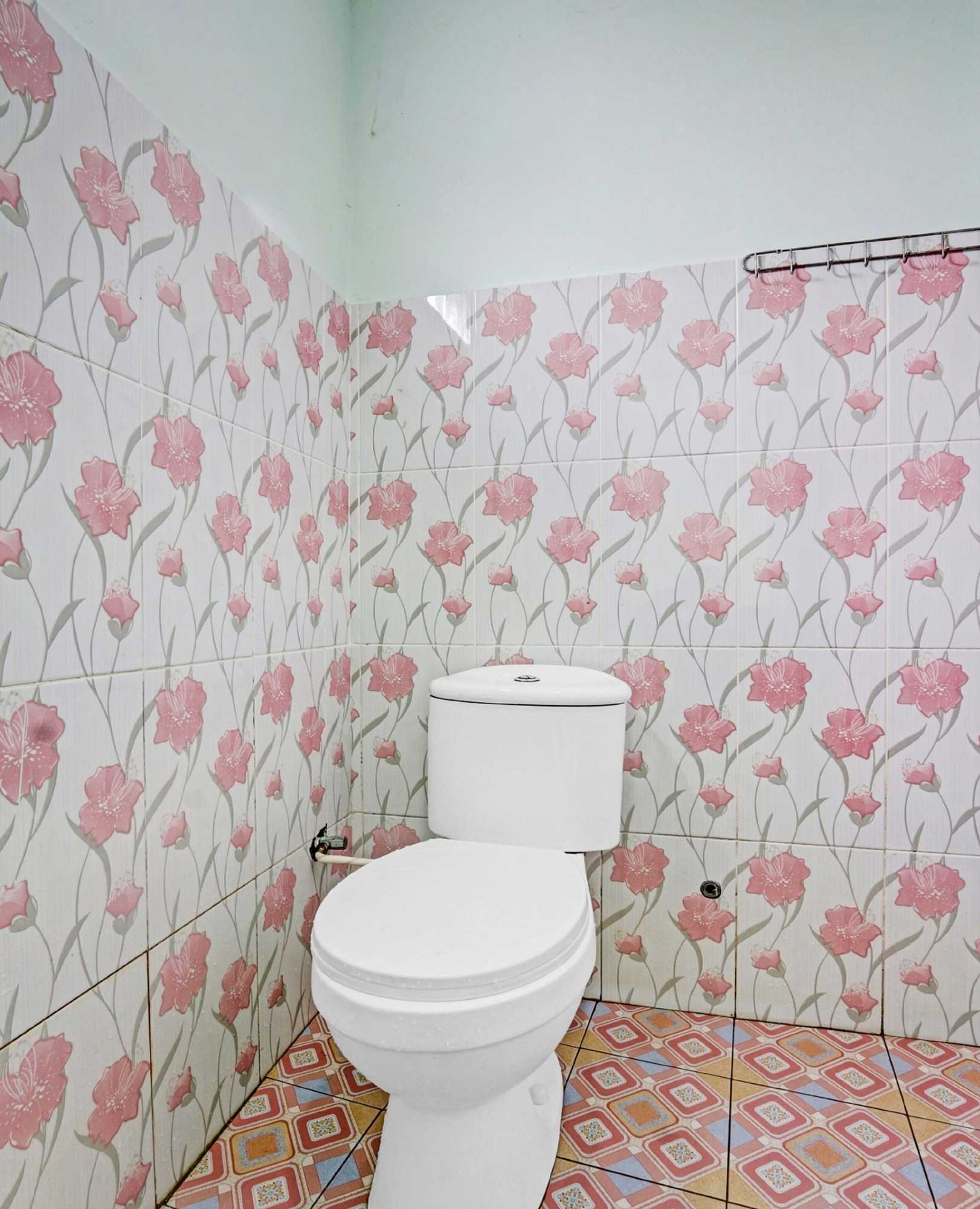 Gift card for Spot ON 90760 Homestay Al Madina Syariah