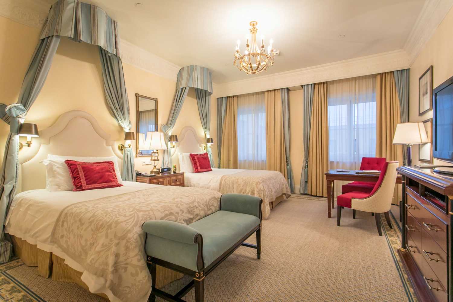Gift card for Four Seasons Hotel Lion Palace St. Petersburg Gift card for Four Seasons Hotel Lion Palace St. Petersburg