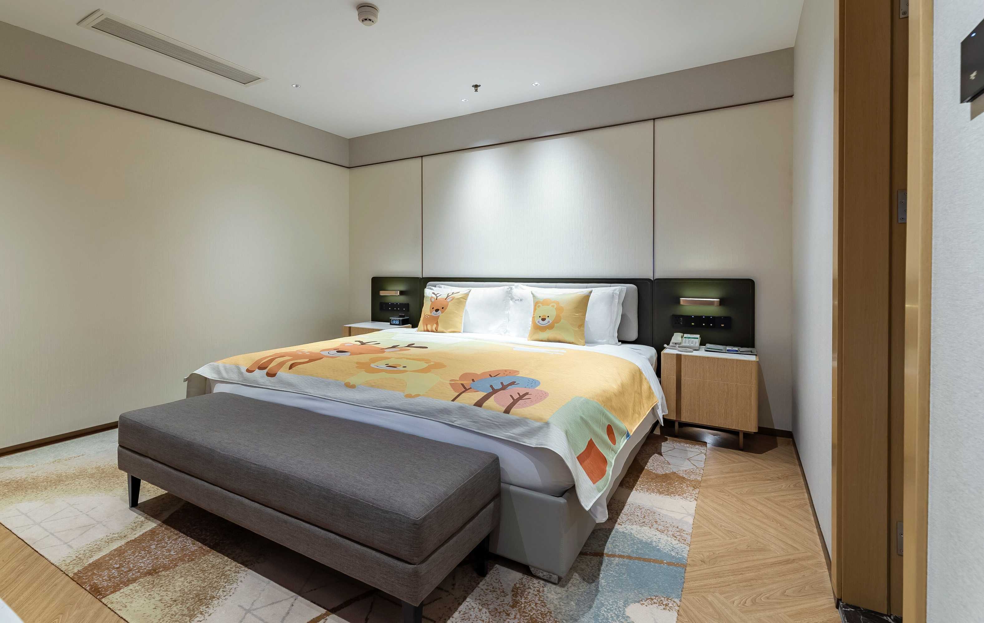 Gift card for Holiday Inn Chongqing Guanyinqiao by Ihg Gift card for Holiday Inn Chongqing Guanyinqiao by Ihg