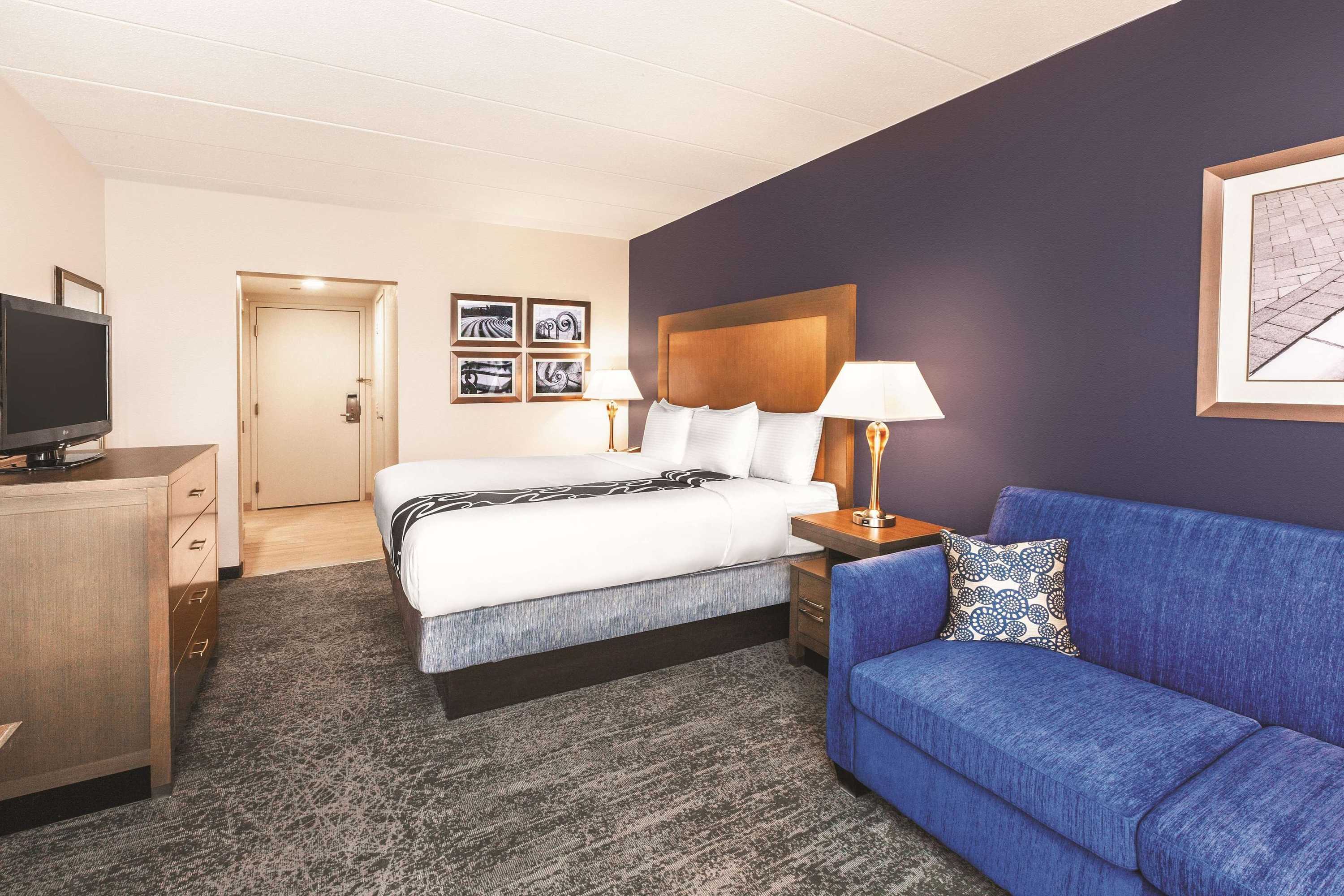 Gift card for La Quinta Inn & Suites by Wyndham Philadelphia Airport Gift card for La Quinta Inn & Suites by Wyndham Philadelphia Airport