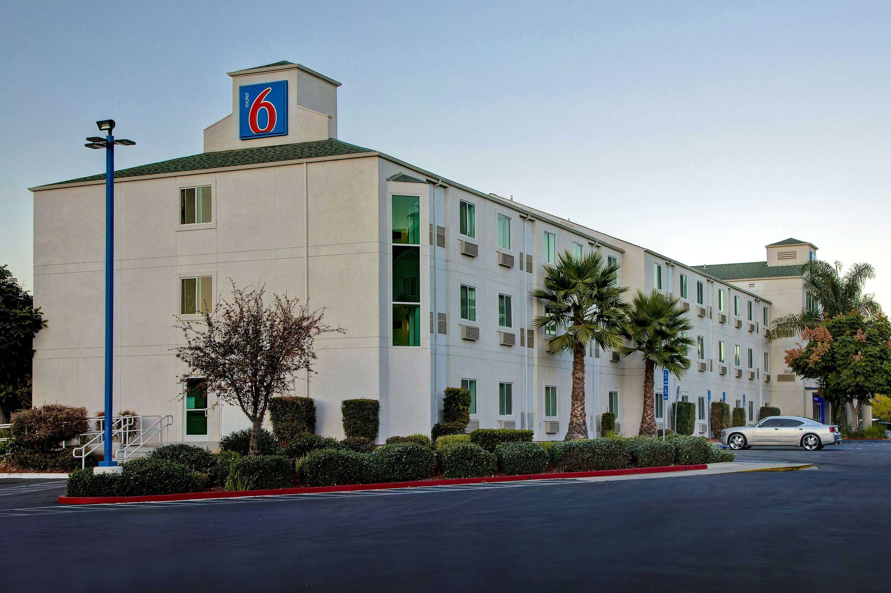 Gift card for Motel 6 Gilroy, CA Gift card for Motel 6 Gilroy, CA
