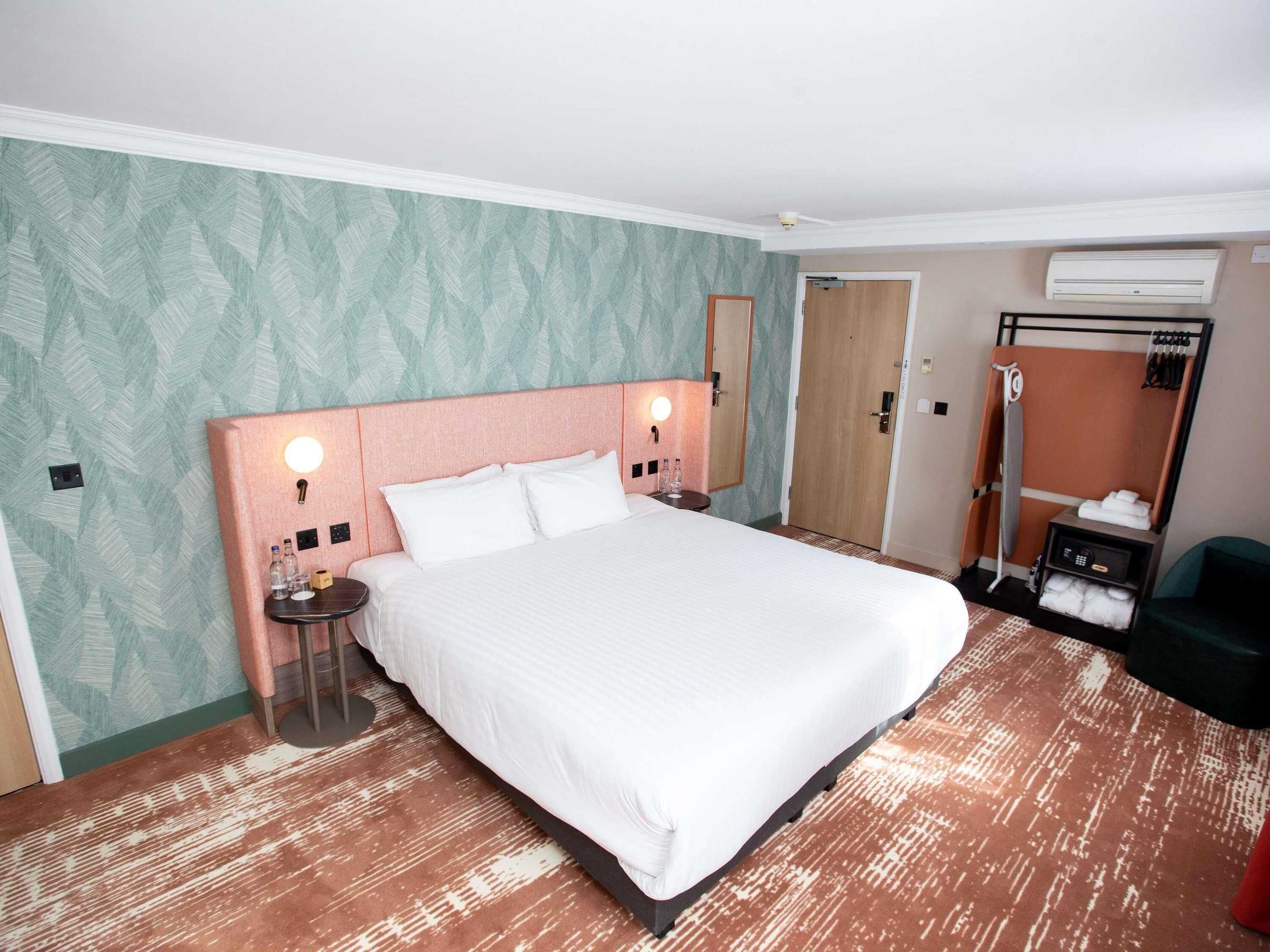 Gift card for Mercure Thurrock Stifford Hall Gift card for Mercure Thurrock Stifford Hall