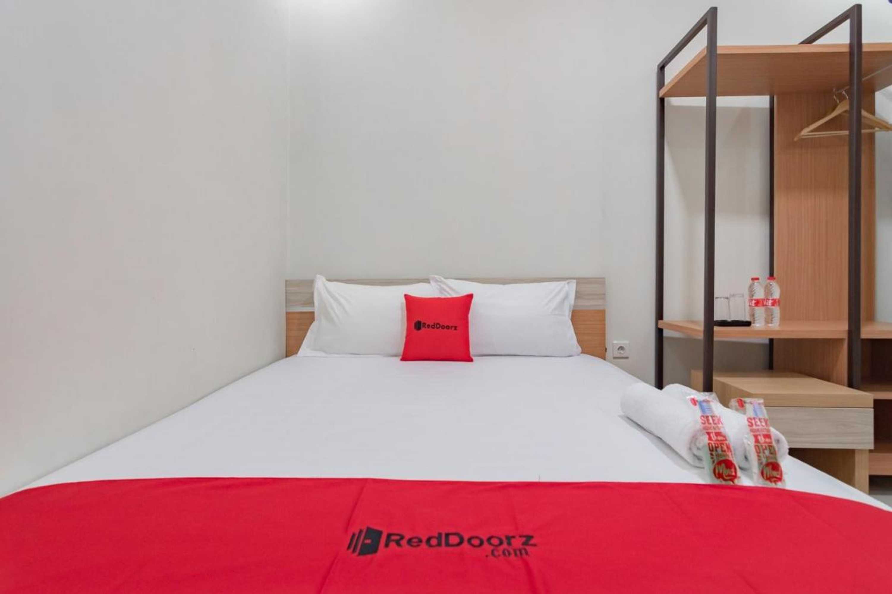 Gift card for Reddoorz Syariah @ Boemi Guesthouse Tasikmalaya