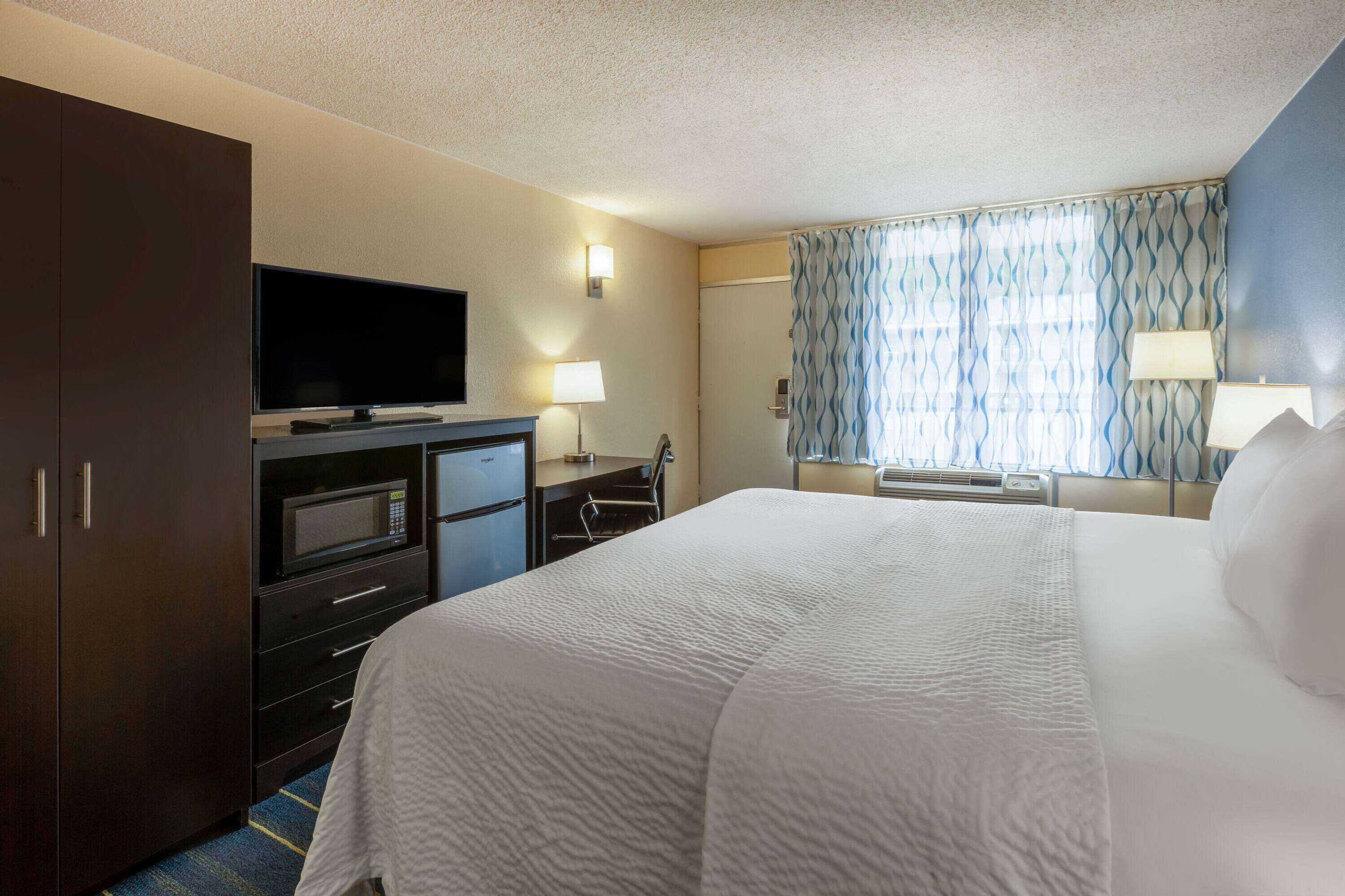 Gift card for Days Inn by Wyndham Charles Town/harpers Ferry Gift card for Days Inn by Wyndham Charles Town/harpers Ferry