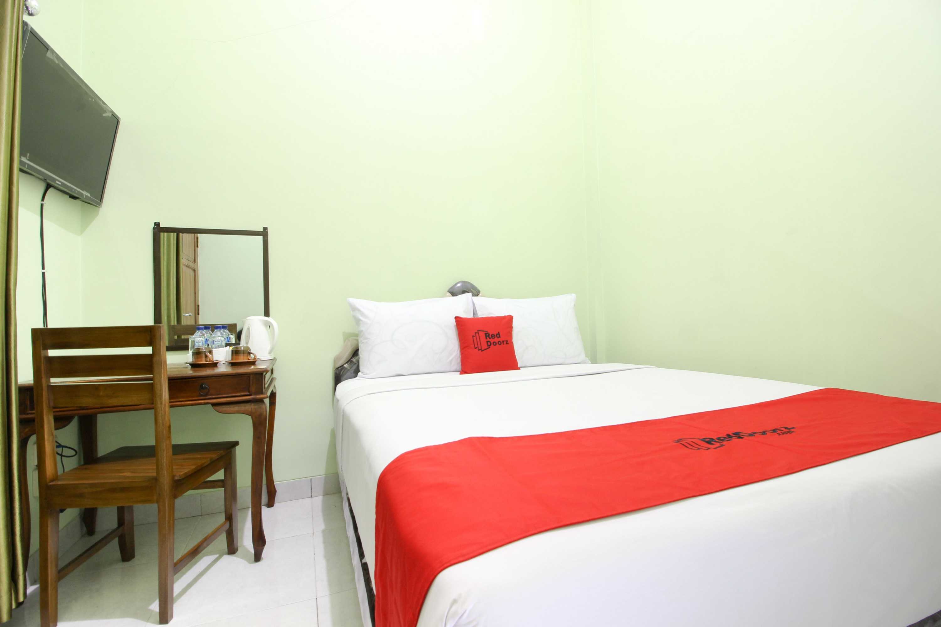 Gift card for Reddoorz Plus Near Taman Sari Gift card for Reddoorz Plus Near Taman Sari