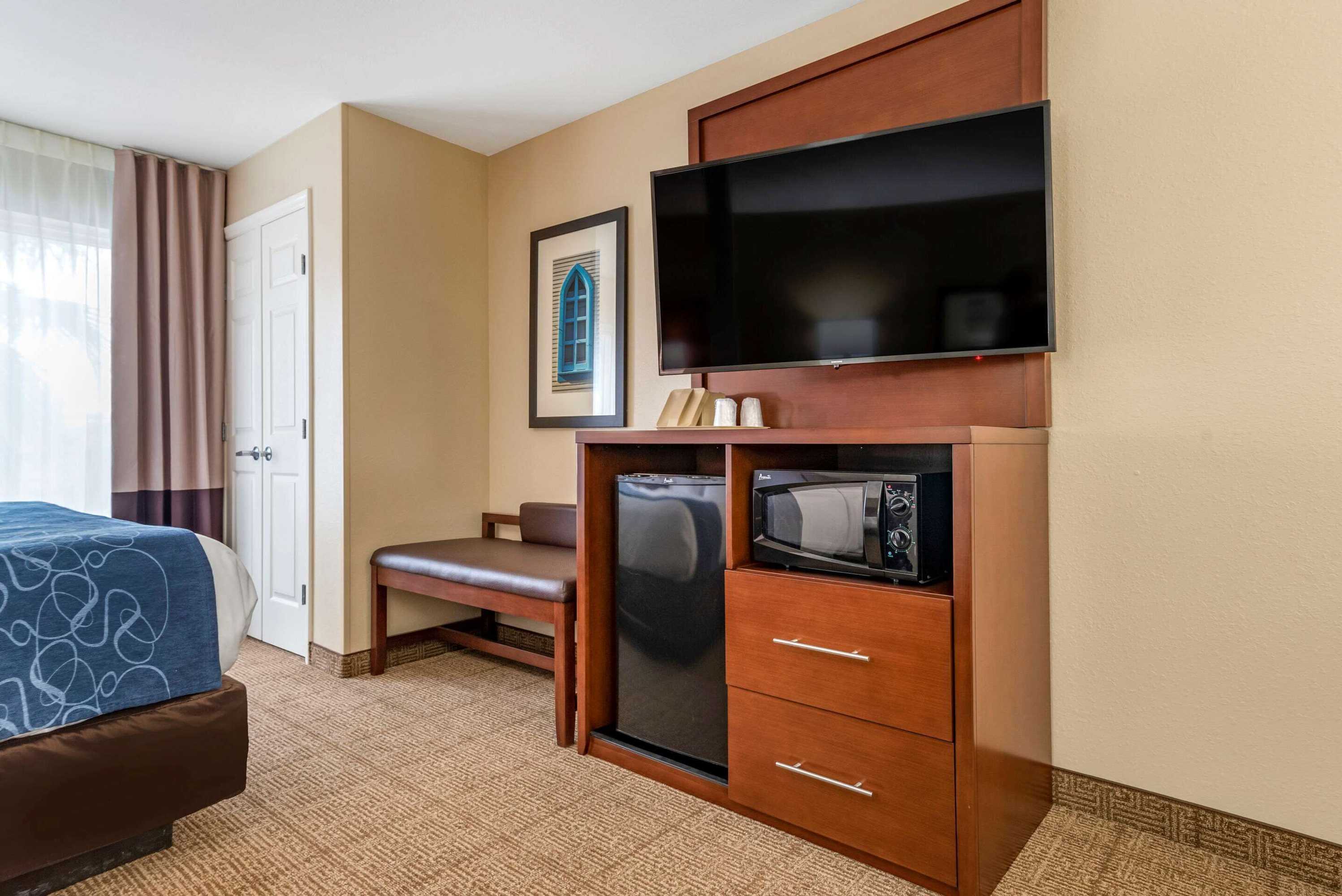 Gift card for Comfort Suites Niceville Near Elgin Air Force Base Gift card for Comfort Suites Niceville Near Elgin Air Force Base