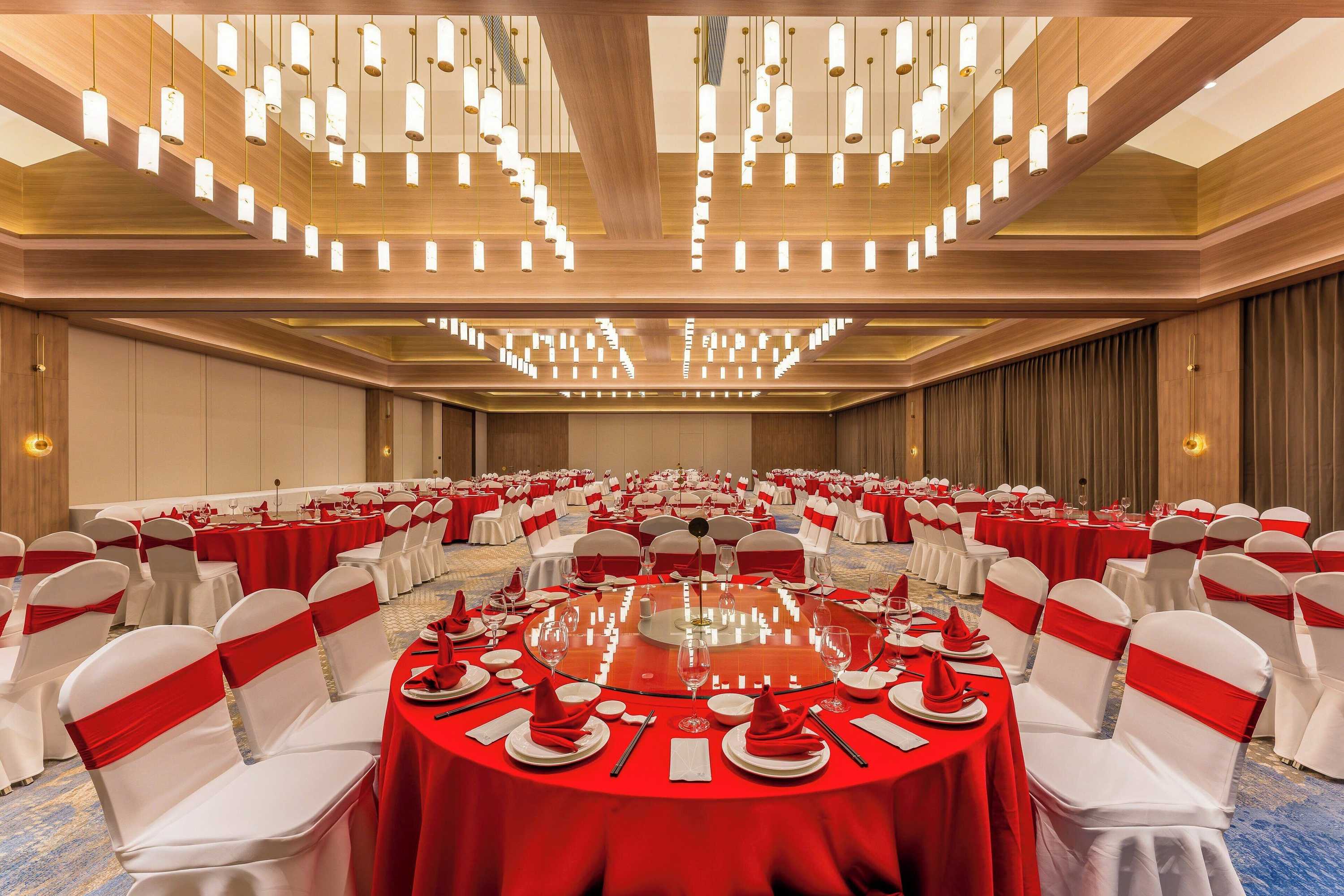 Gift card for Holiday Inn Express Yuhuan Wetland Park by Ihg