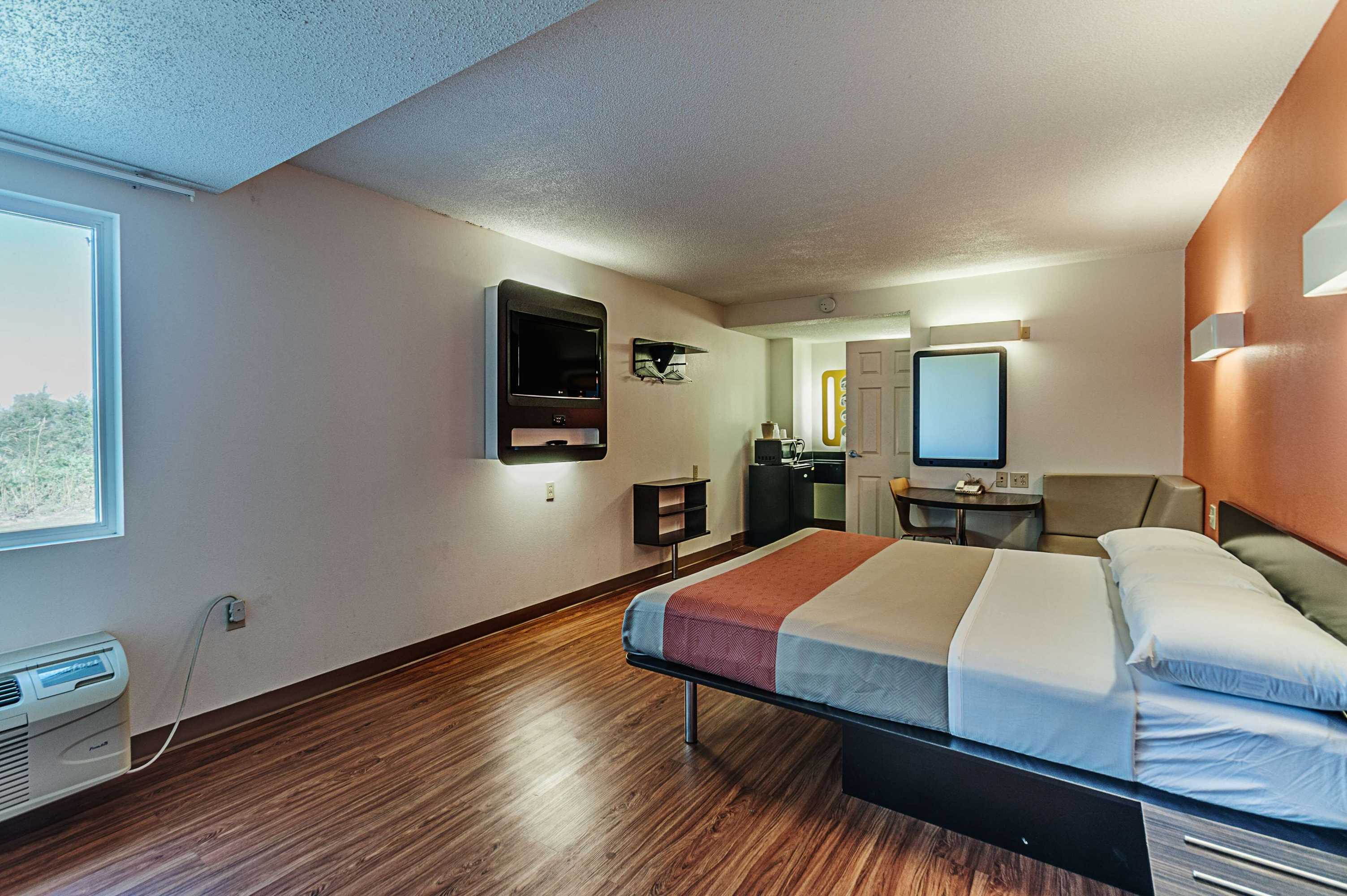 Gift card for Motel 6-Martinsburg, WV Gift card for Motel 6-Martinsburg, WV