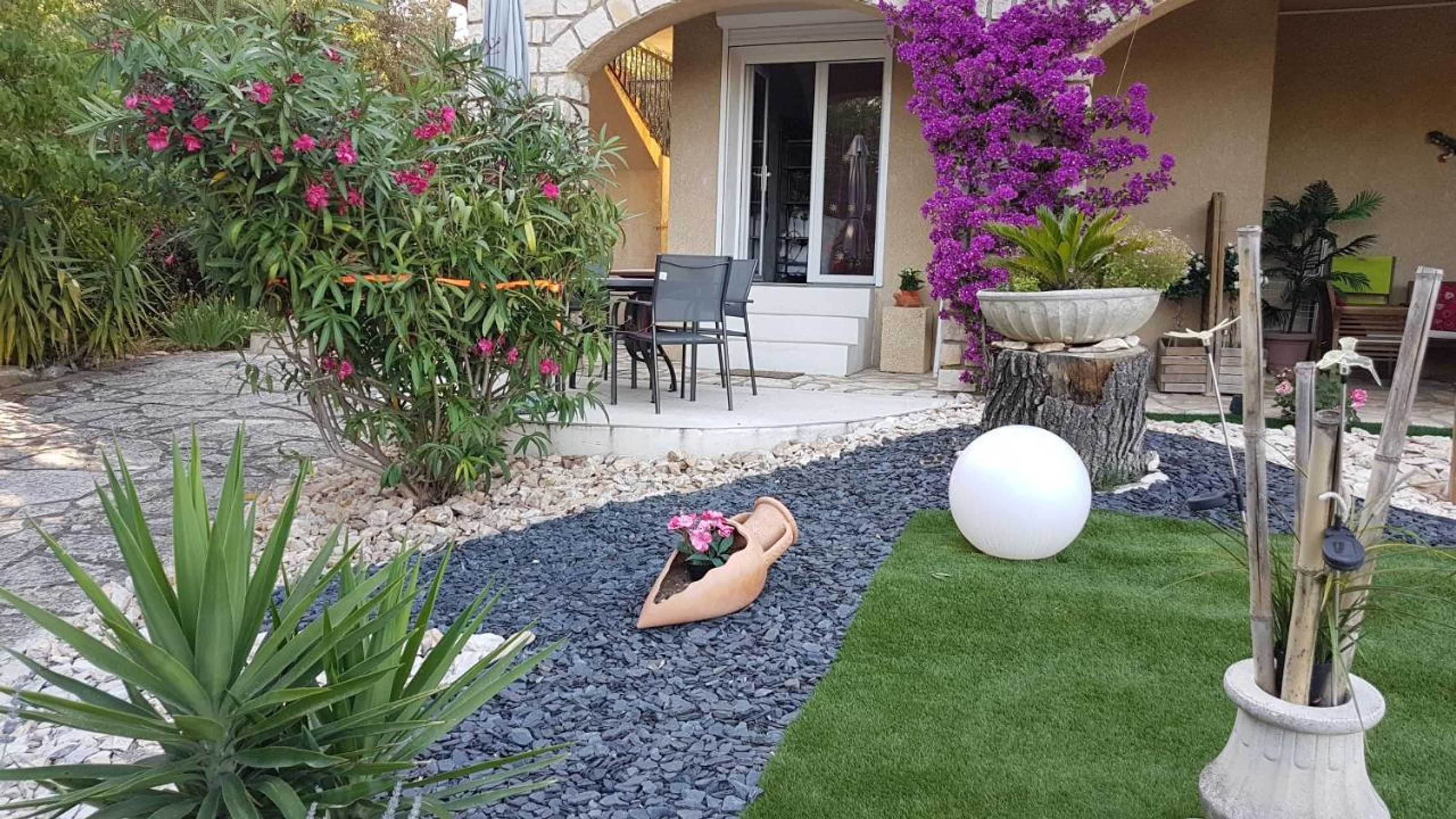 Gift card for Les Gites du Mas Des Cigales