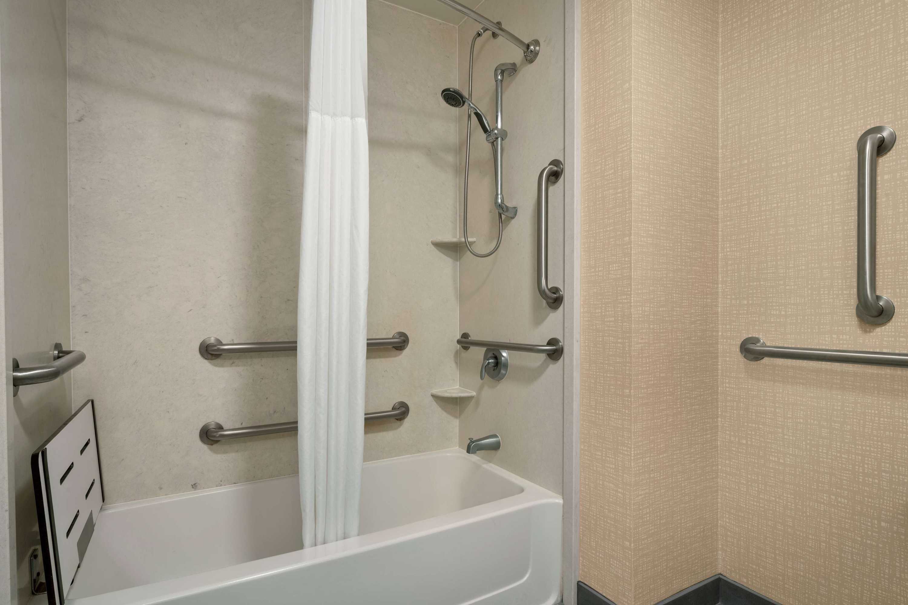 Gift card for Hampton Inn & Suites Tacoma/puyallup Gift card for Hampton Inn & Suites Tacoma/puyallup