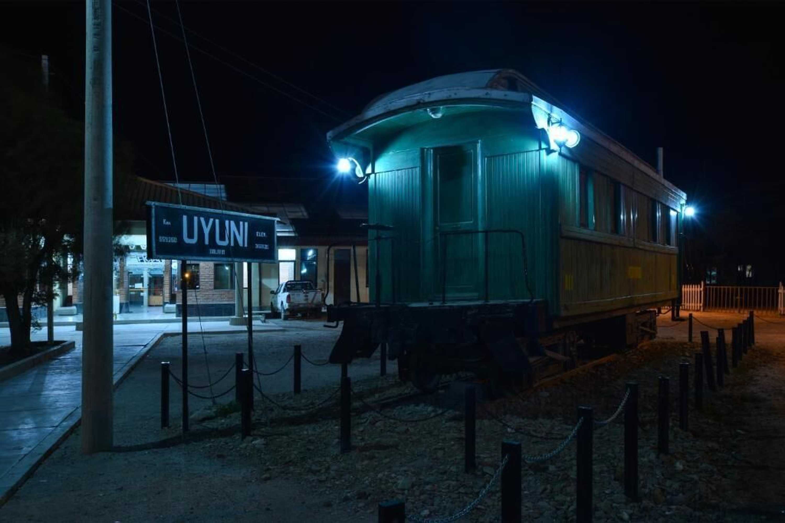 Gift card for Onkel Inn Wagon Sleepbox Uyuni Gift card for Onkel Inn Wagon Sleepbox Uyuni