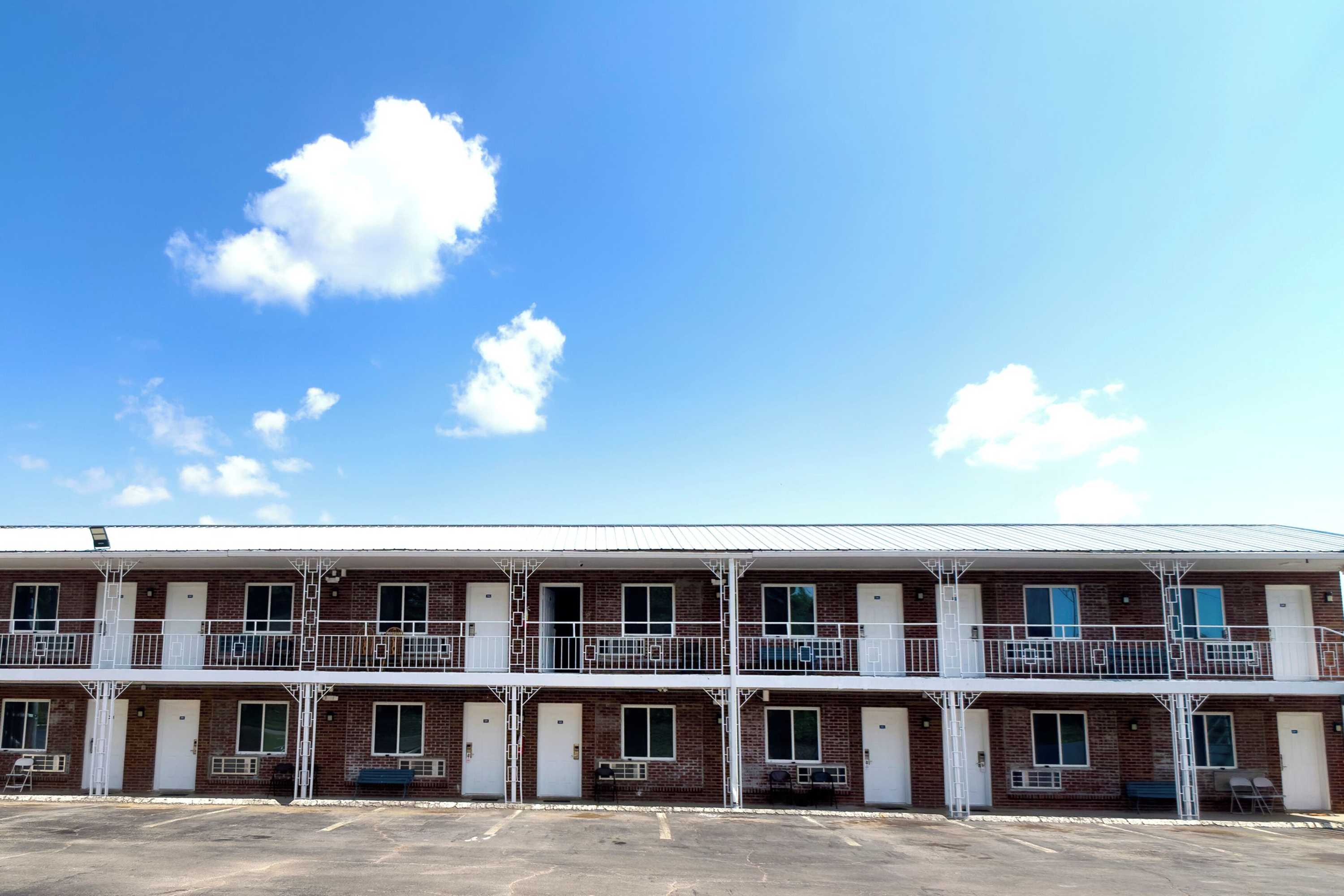 Gift card for Imperial Inn Tazewell