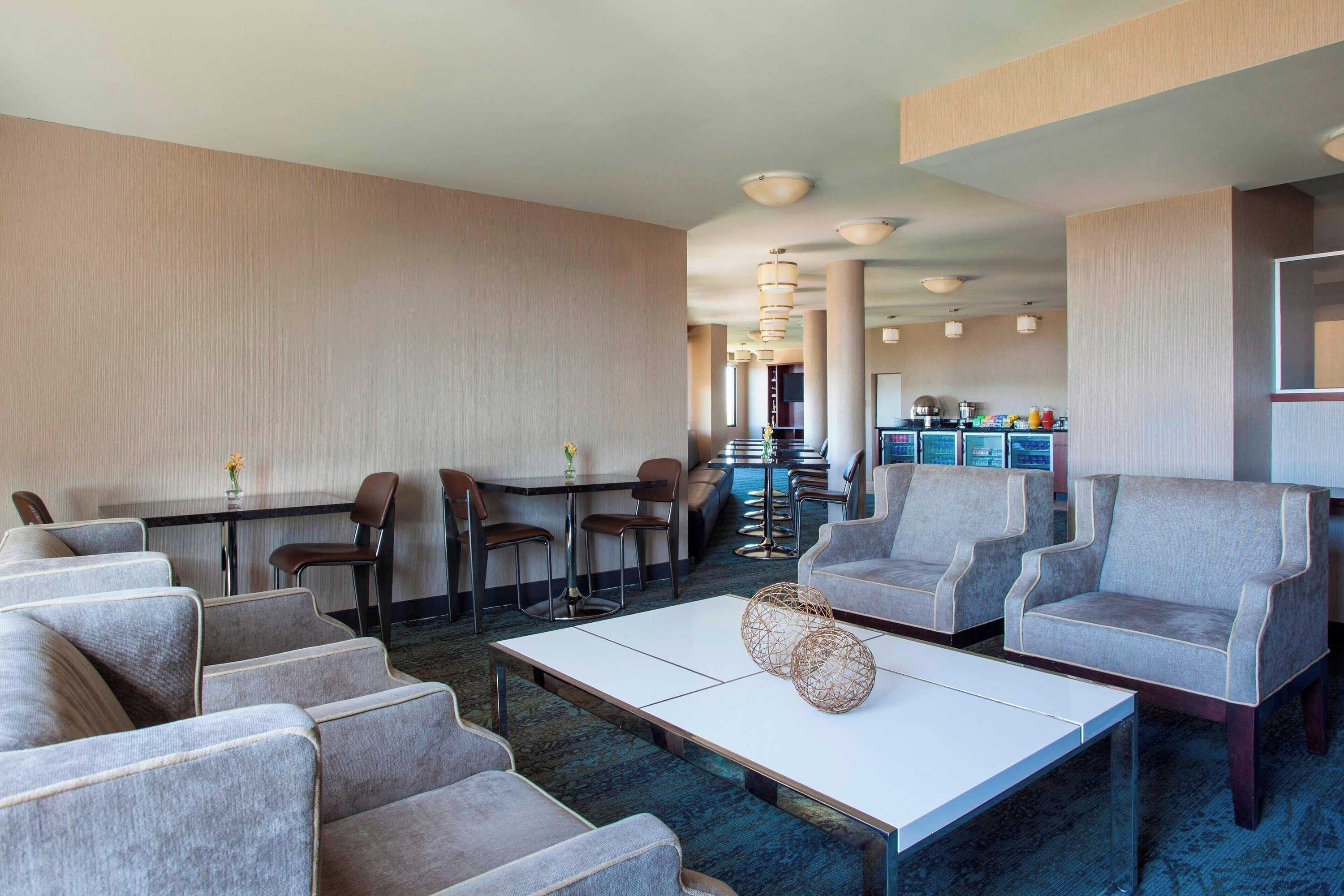Gift card for Sheraton Suites Philadelphia Airport Gift card for Sheraton Suites Philadelphia Airport