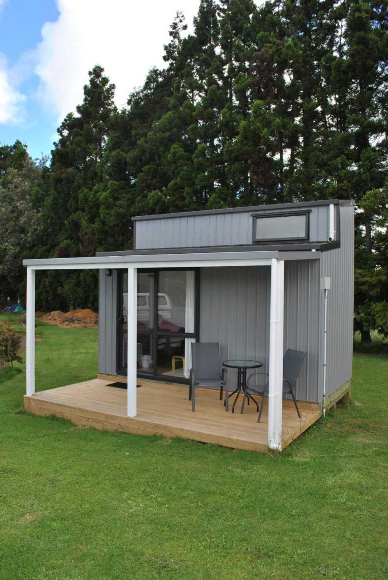 Gift card for Palm Drive 'cozy Cabins'