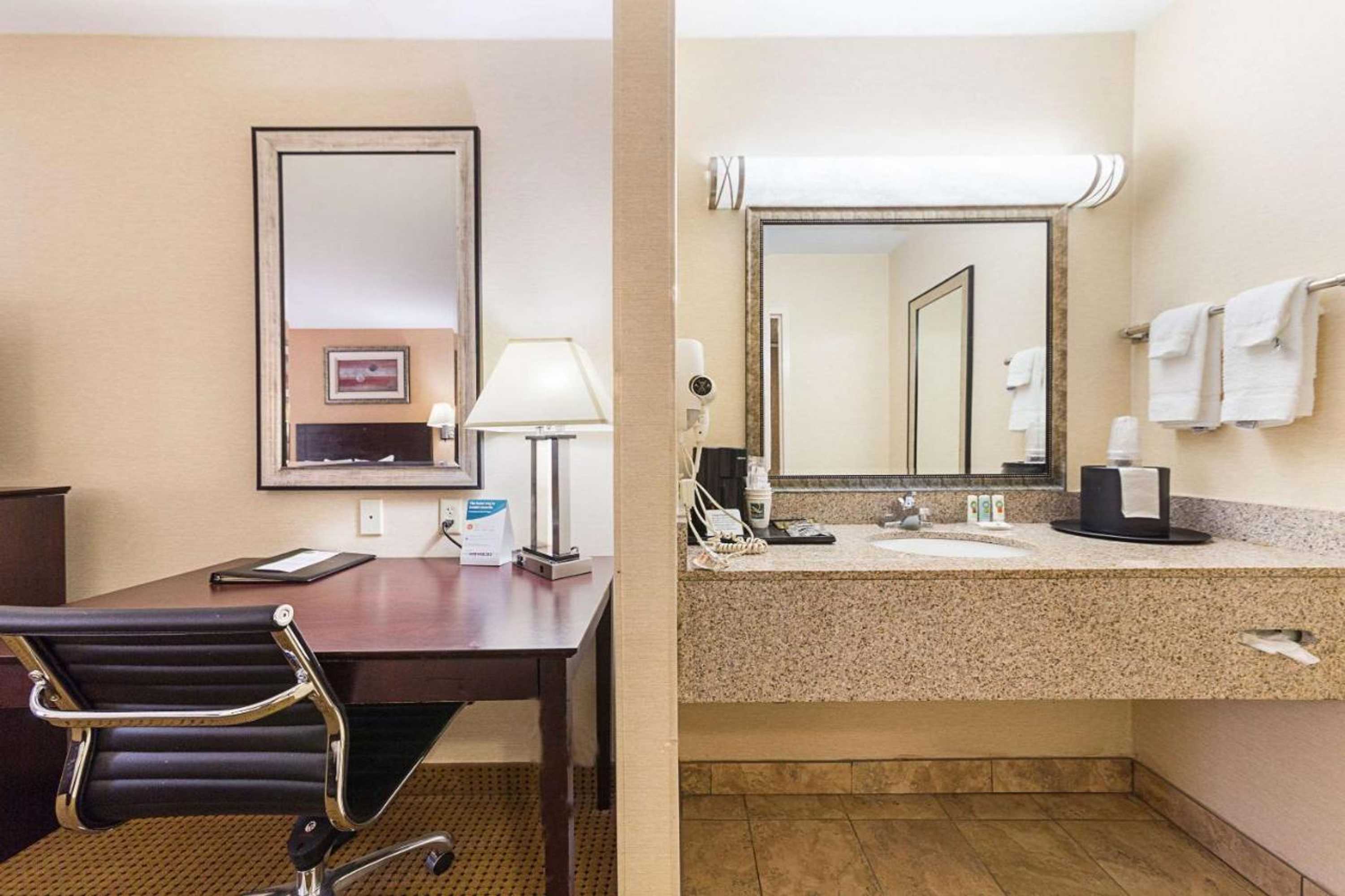 Gift card for Mcintosh Inn Gift card for Mcintosh Inn