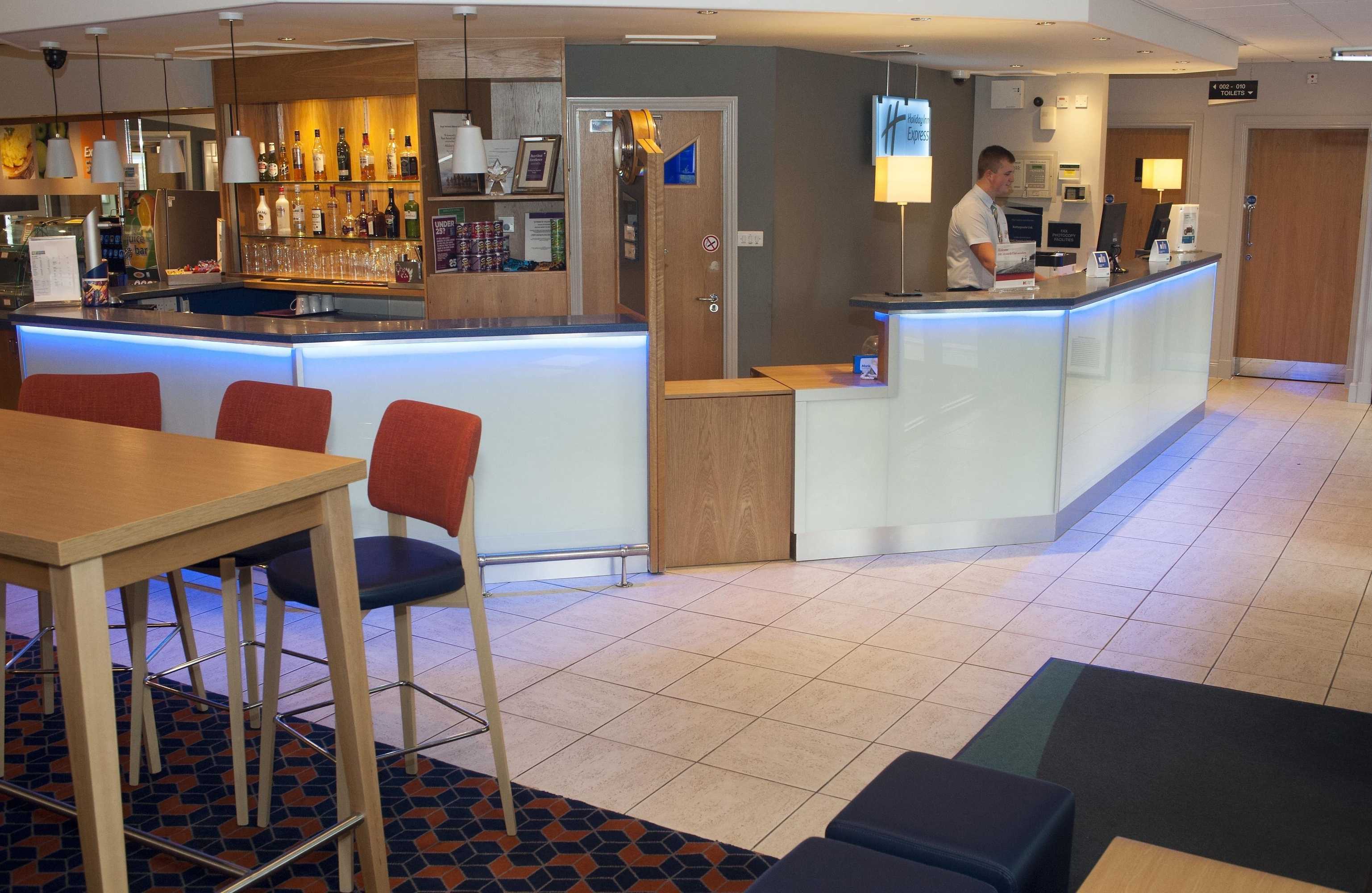 Gift card for Holiday Inn Express Perth by Ihg Gift card for Holiday Inn Express Perth by Ihg