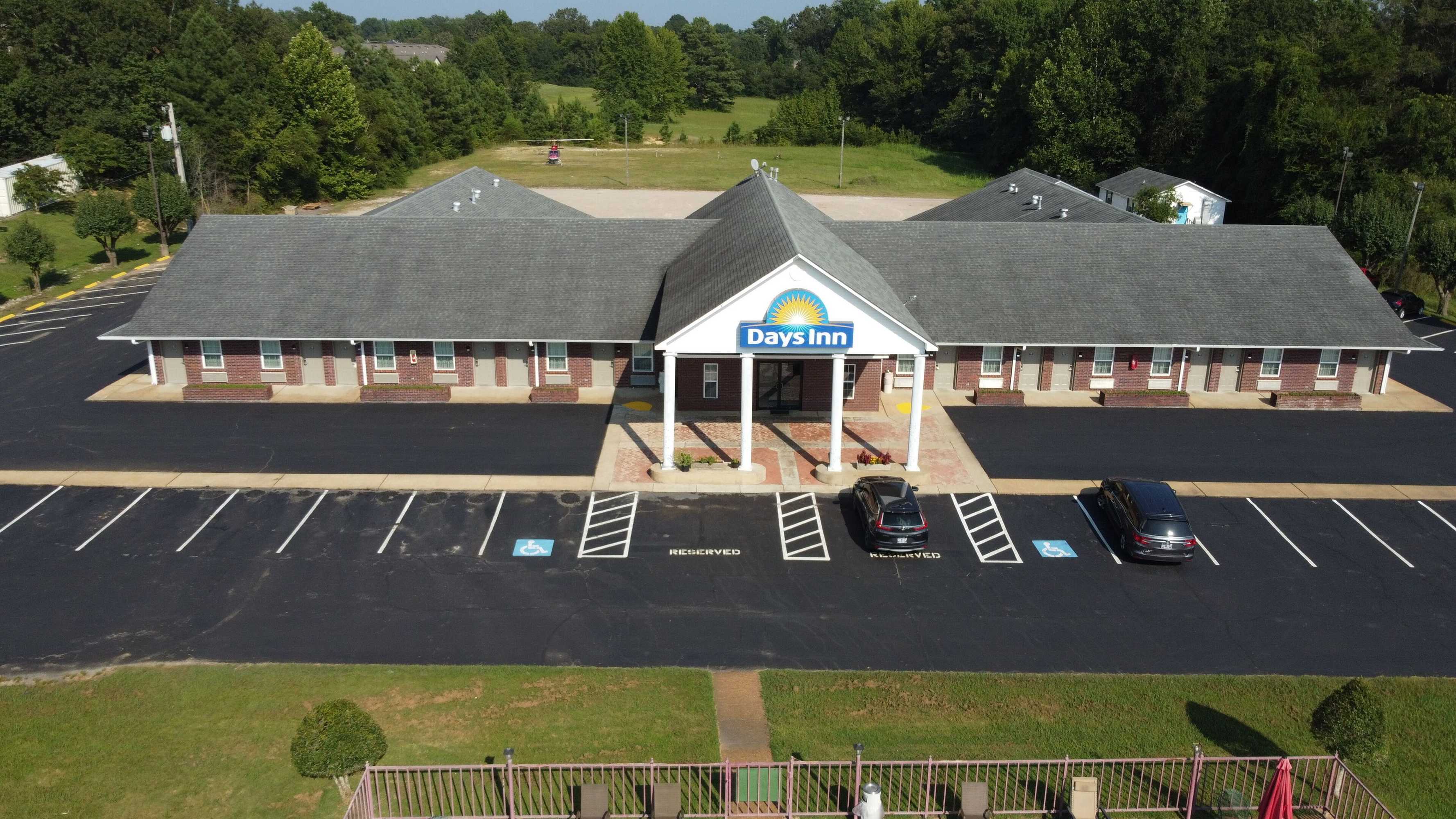 Gift card for Days Inn by Wyndham Savannah Gift card for Days Inn by Wyndham Savannah