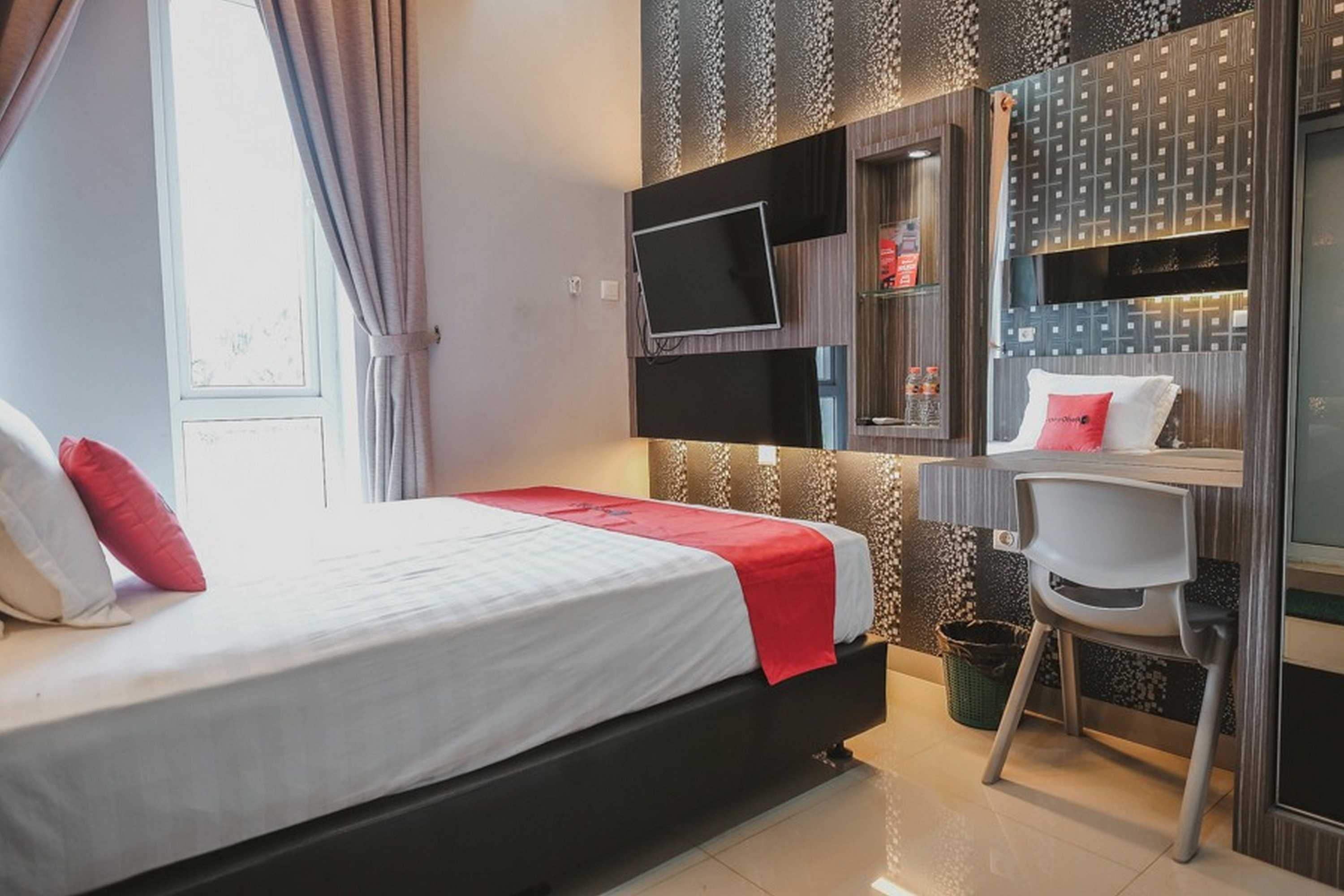 Gift card for Reddoorz @ Jamin Ginting Medan Gift card for Reddoorz @ Jamin Ginting Medan