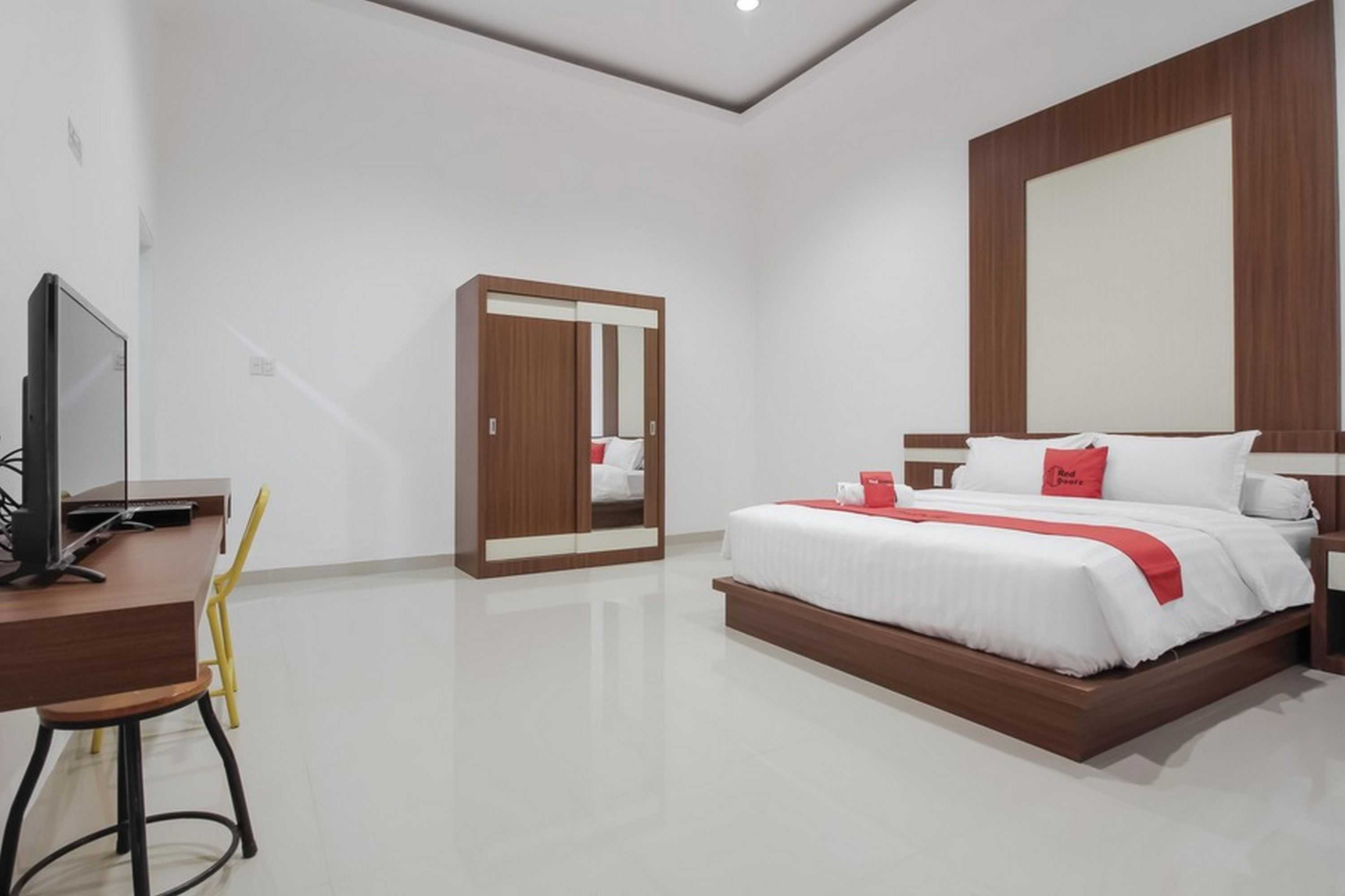 Gift card for Reddoorz Premium @ Setiabudi Medan Gift card for Reddoorz Premium @ Setiabudi Medan