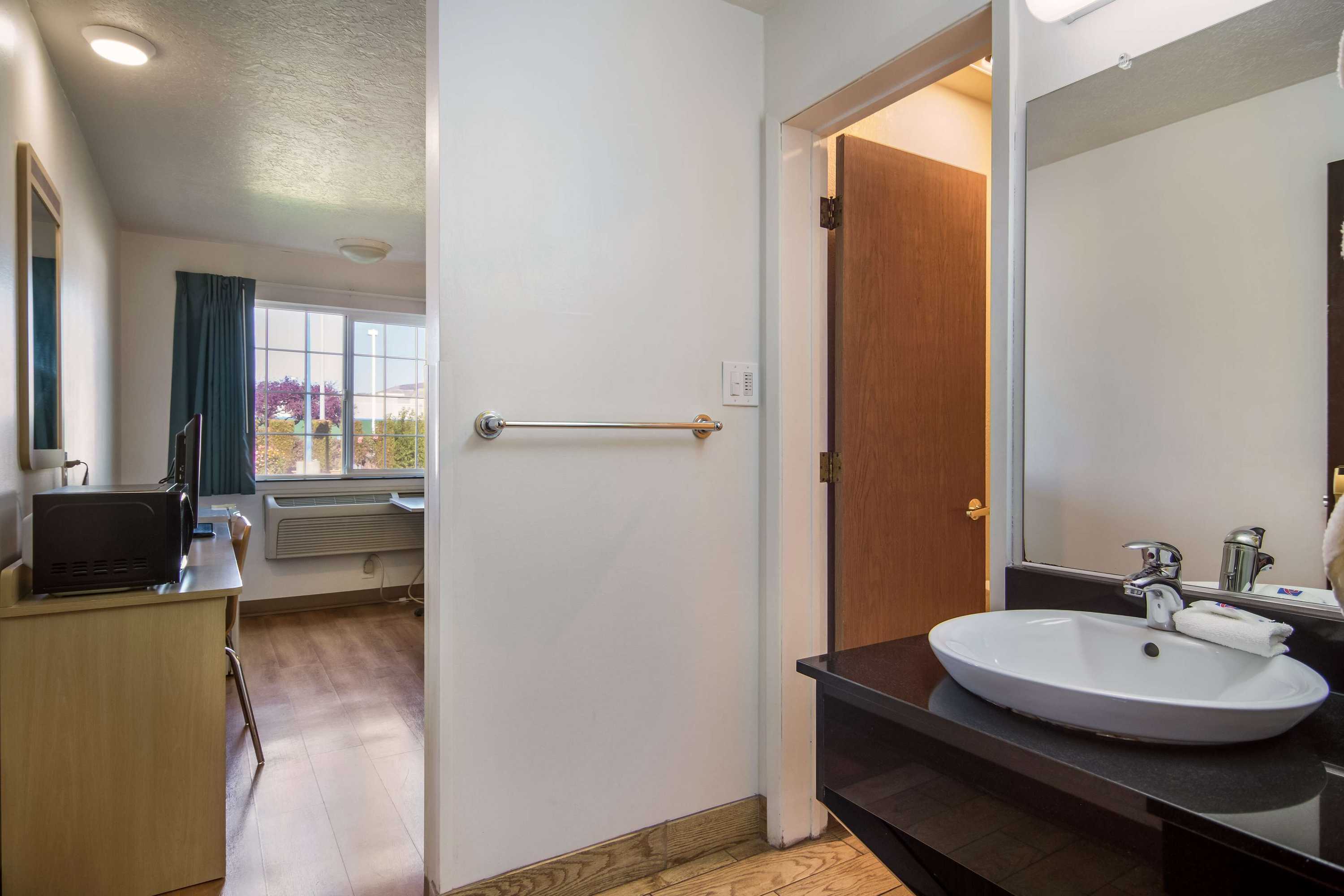 Gift card for Motel 6 The Dalles, OR Gift card for Motel 6 The Dalles, OR