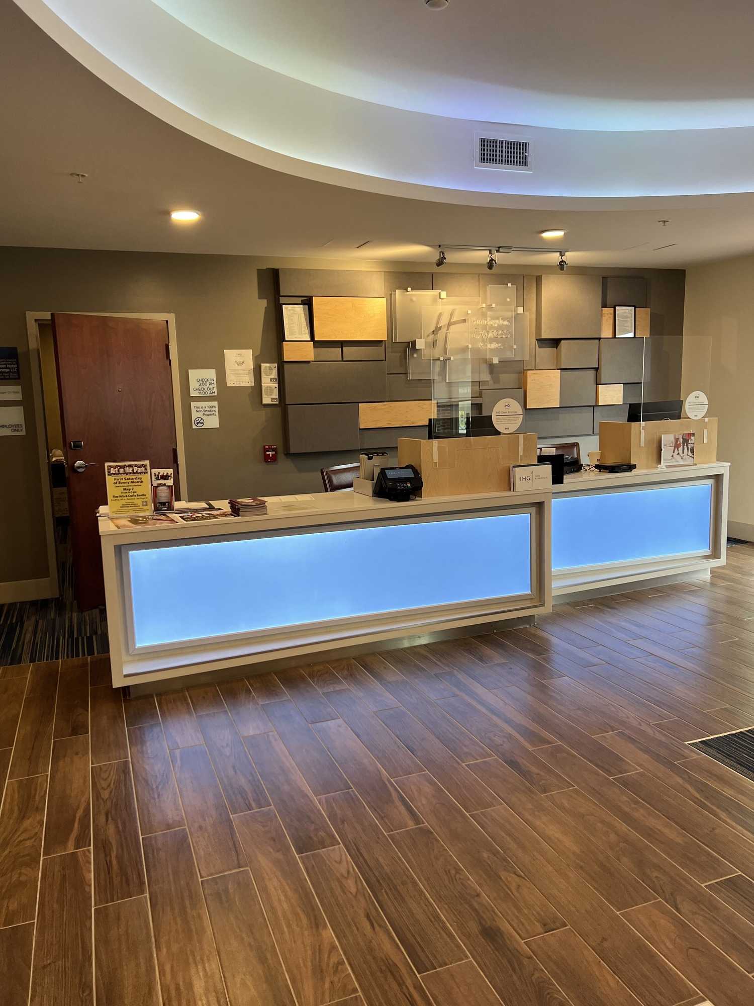Gift card for Holiday Inn Express & Suites Dahlonega by Ihg Gift card for Holiday Inn Express & Suites Dahlonega by Ihg