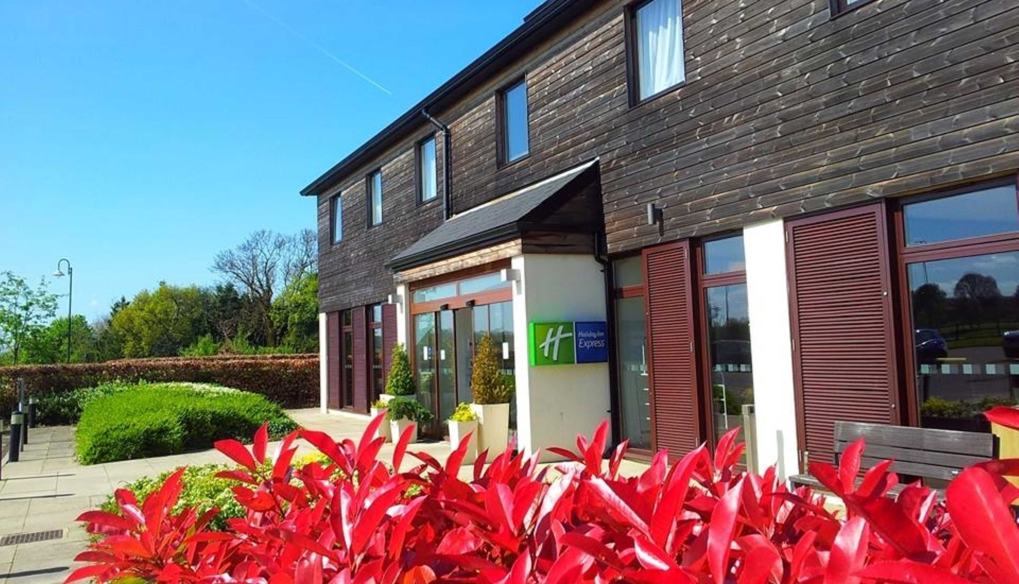Gift card for Holiday Inn Express London-Epsom Downs by Ihg Gift card for Holiday Inn Express London-Epsom Downs by Ihg