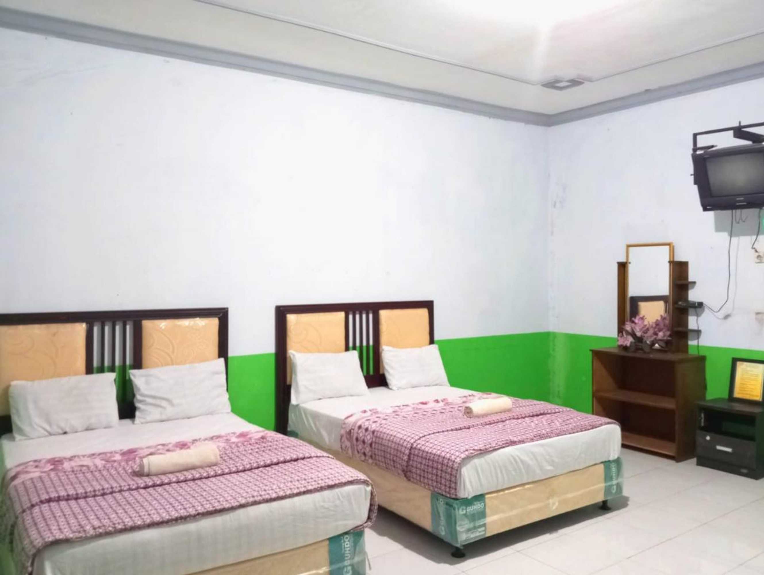 Gift card for Puspa Tiara Syar'i Guci Mitra Reddoorz