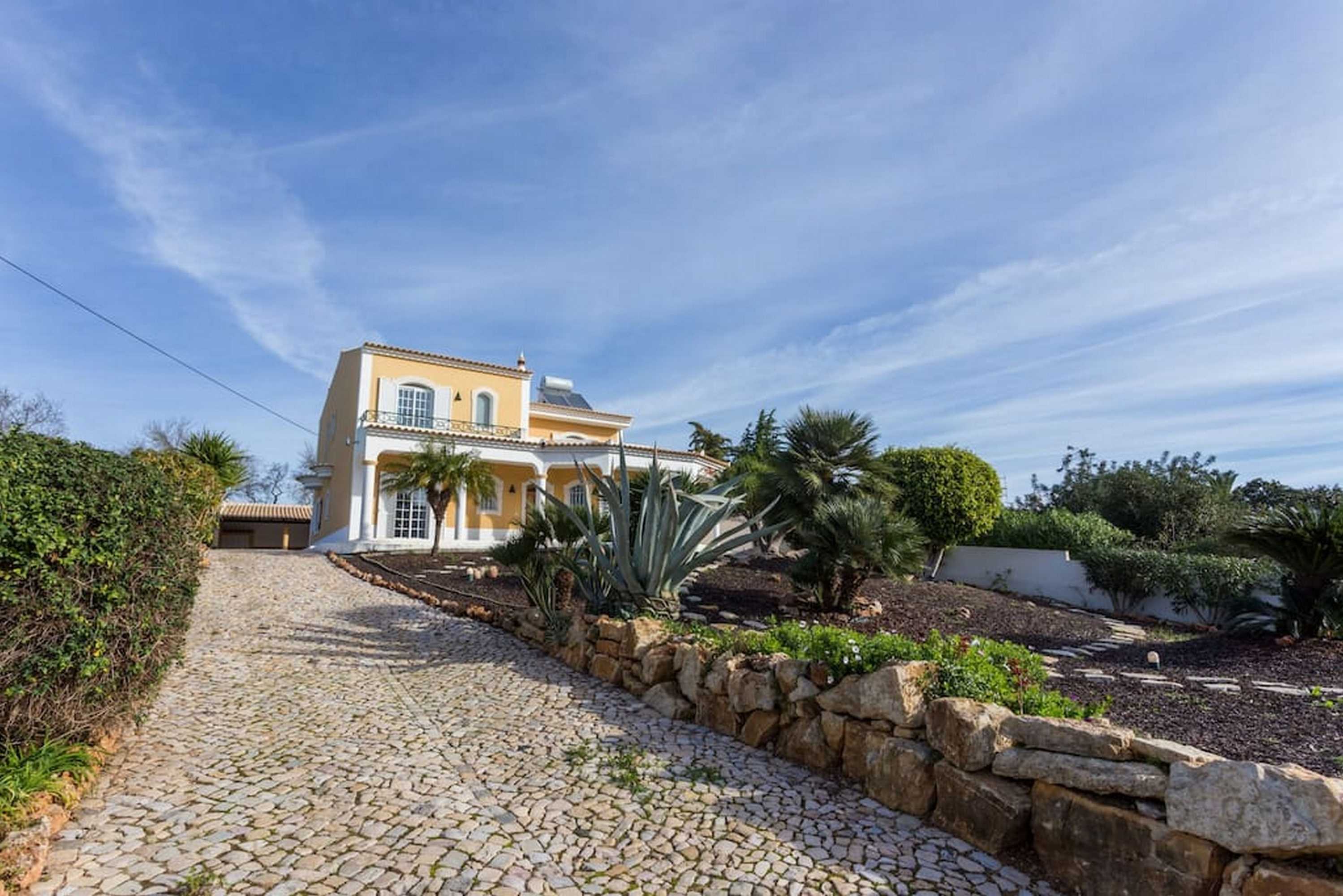 Gift card for 11 Villa Coelho by Pechao Gift card for 11 Villa Coelho by Pechao