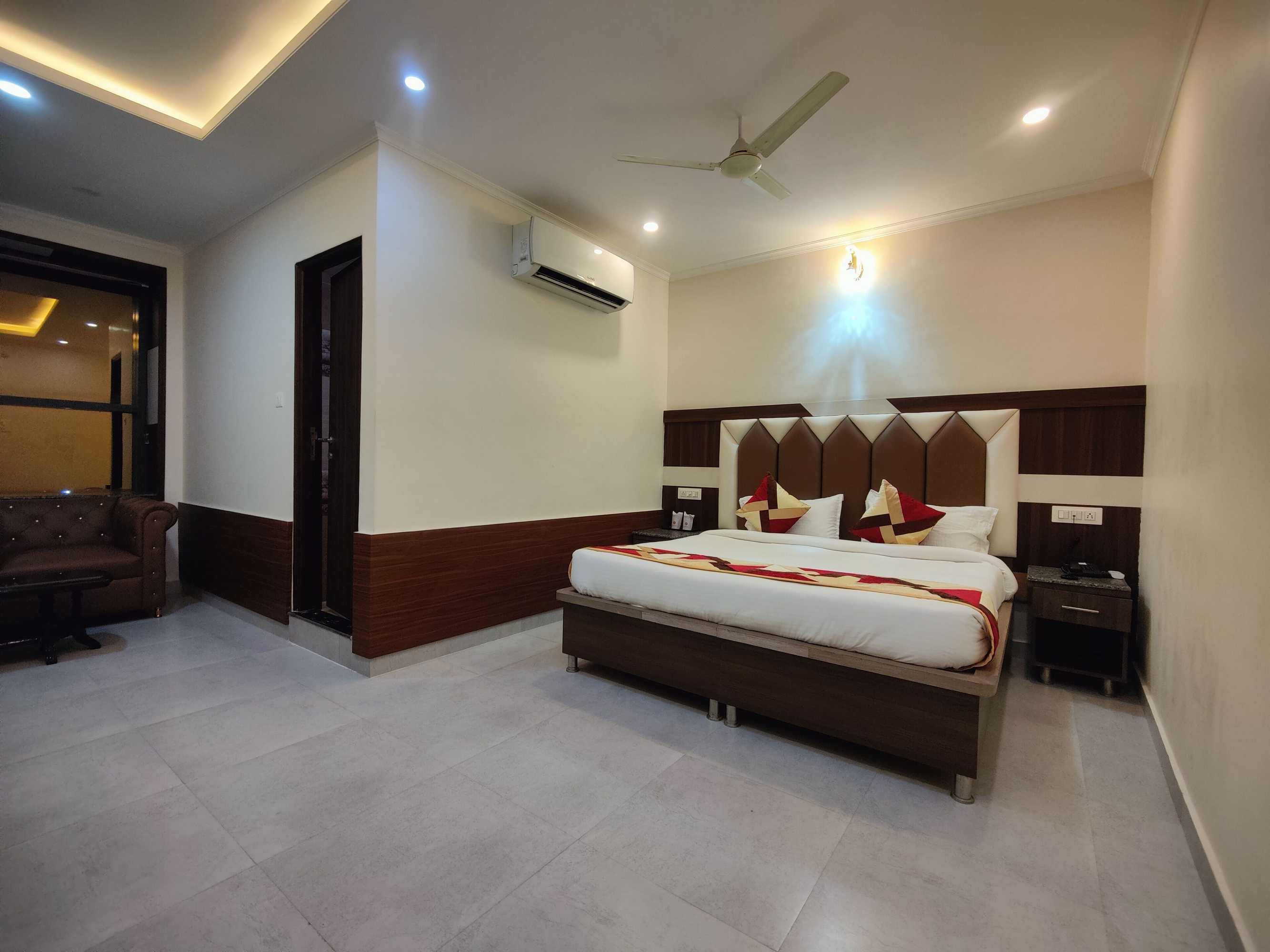 Gift card for Hotel Mandi Heights - Bar, Fine Dining & Banquet Hall Gift card for Hotel Mandi Heights - Bar, Fine Dining & Banquet Hall