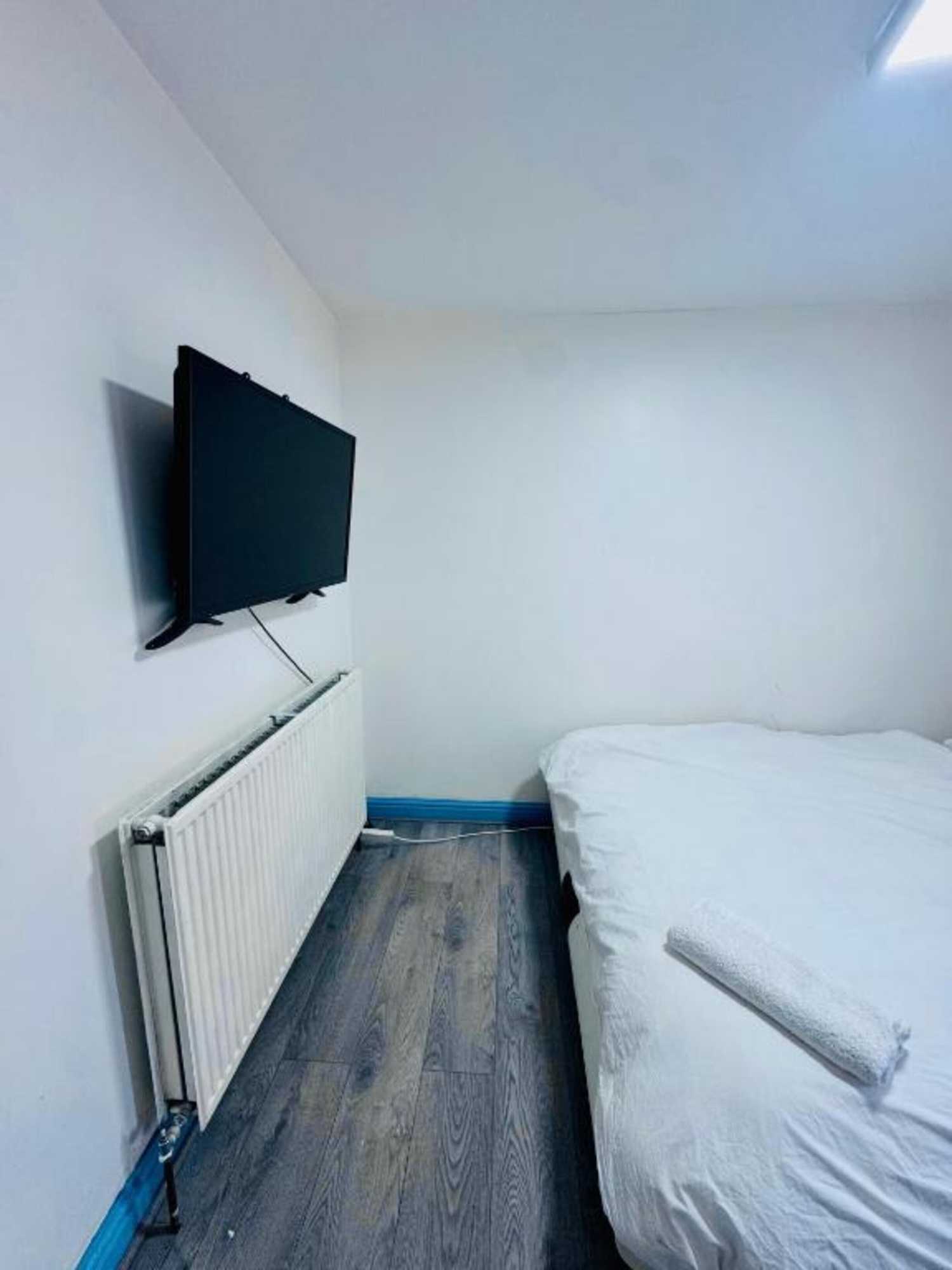 Gift card for Oyo Unique Private Rooms - Bolton Central, Free Parking