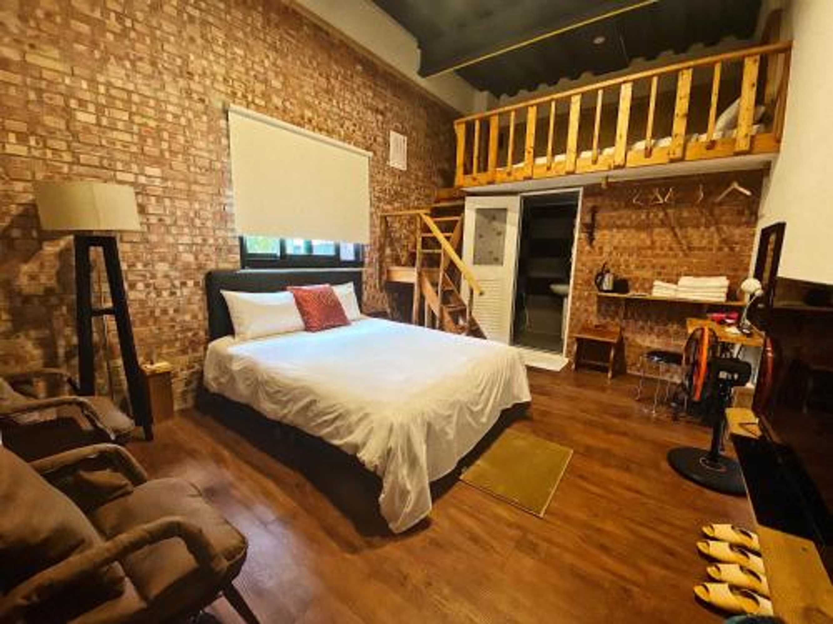 Gift card for Red Brick 642 B&b Gift card for Red Brick 642 B&b