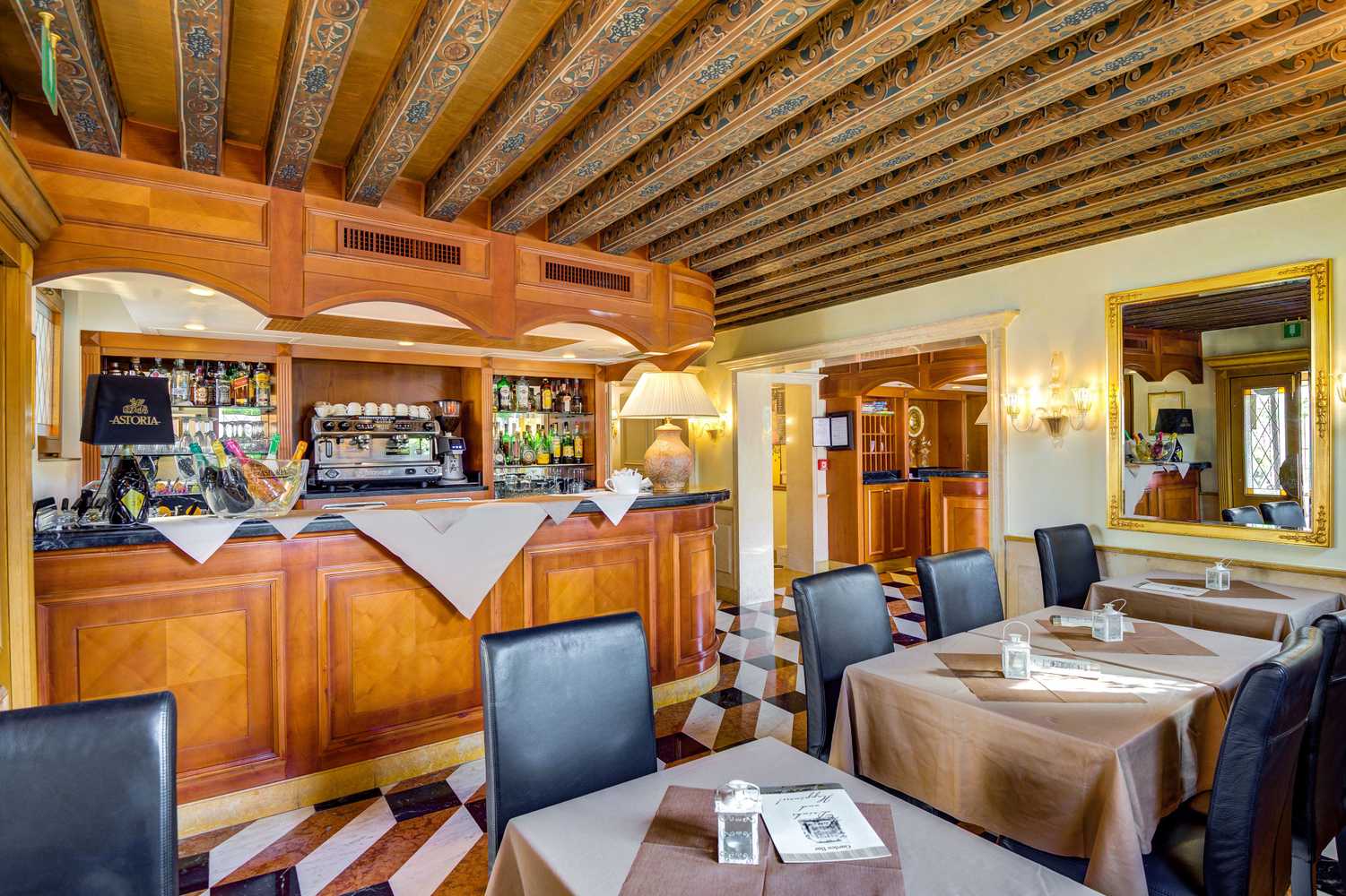 Gift card for Hotel Antiche Figure