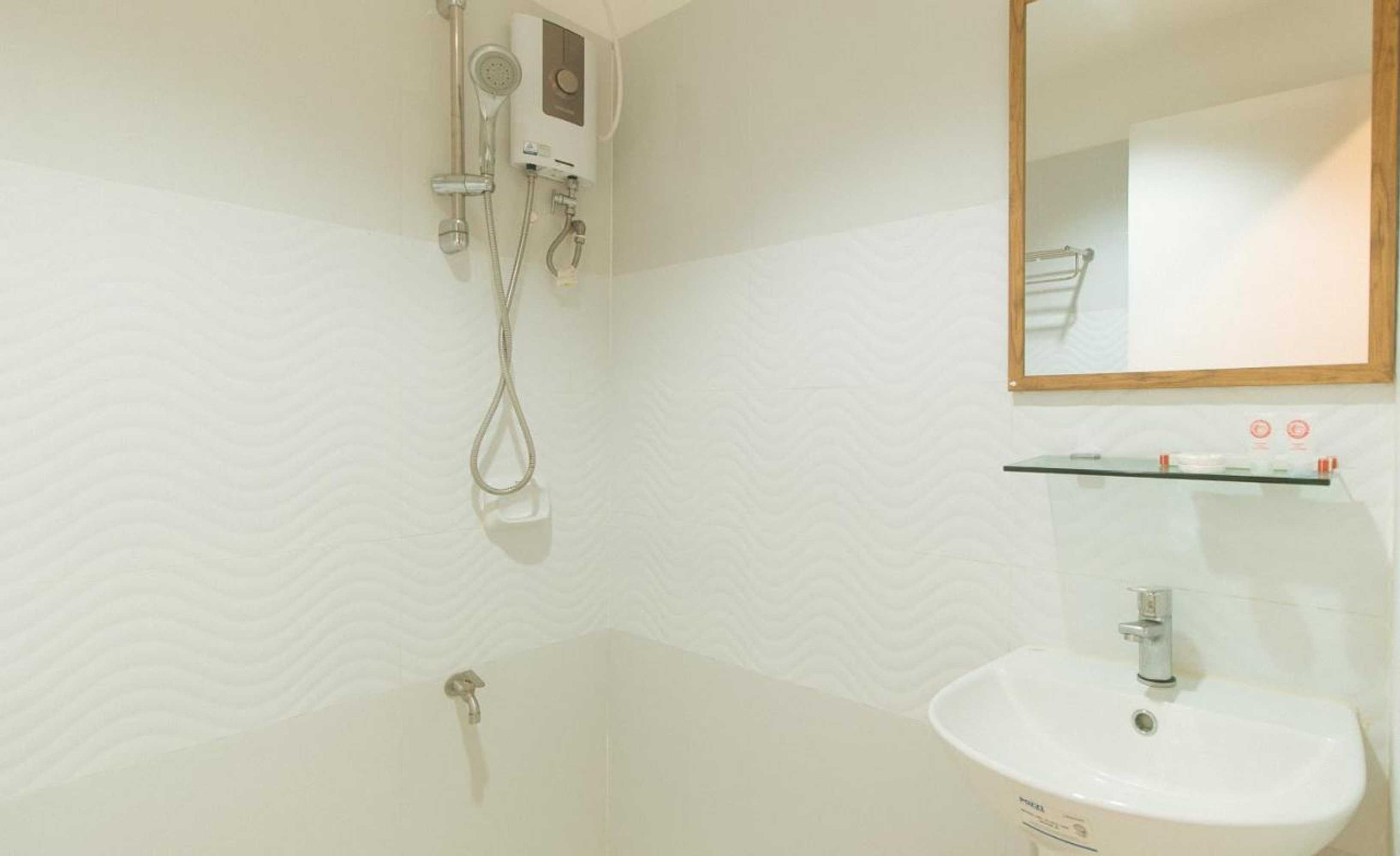 Gift card for Reddoorz @ Benelio Suites Pavia Iloilo