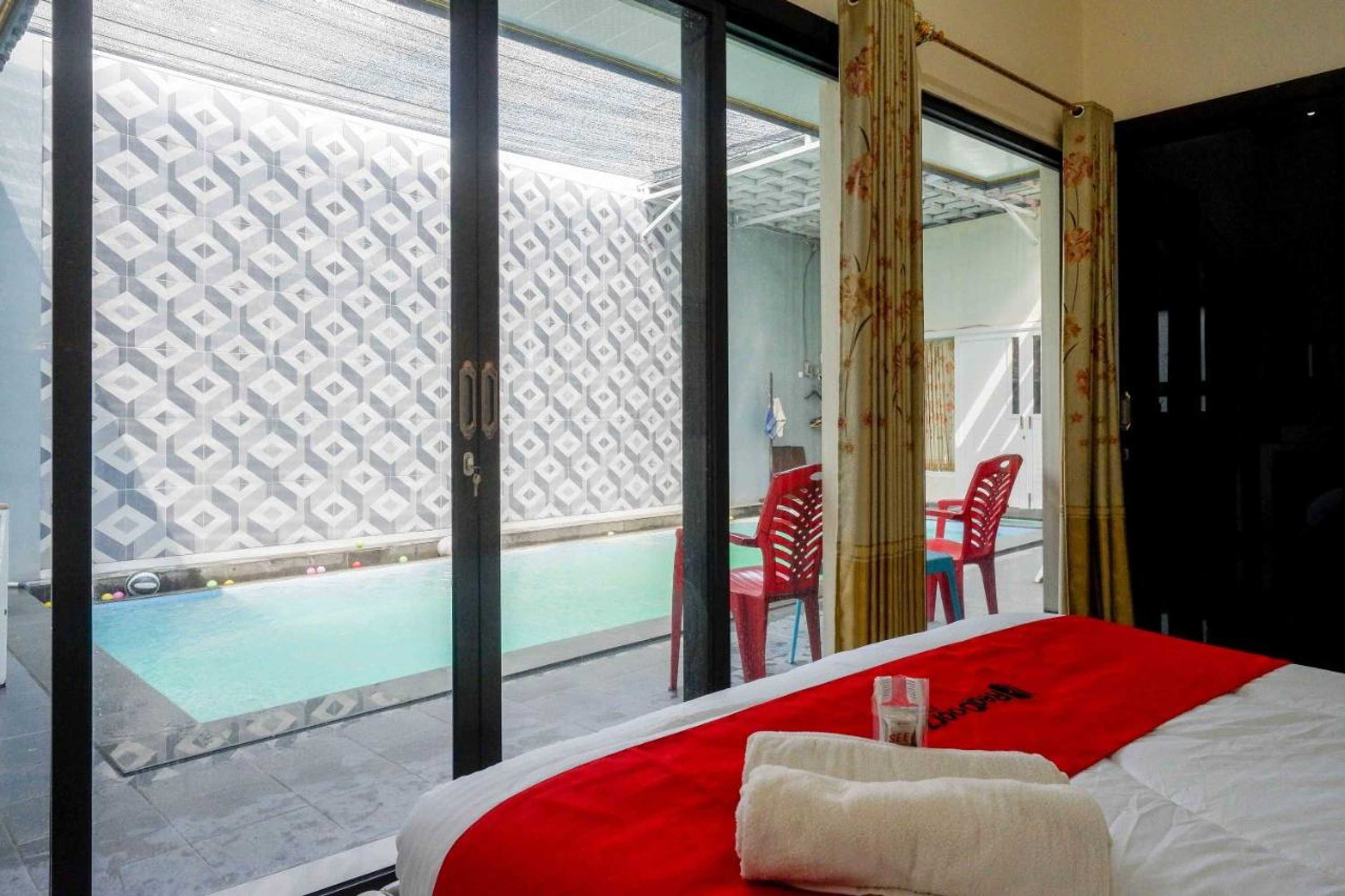 Gift card for Reddoorz Syariah Near Pasar Godong Grobogan