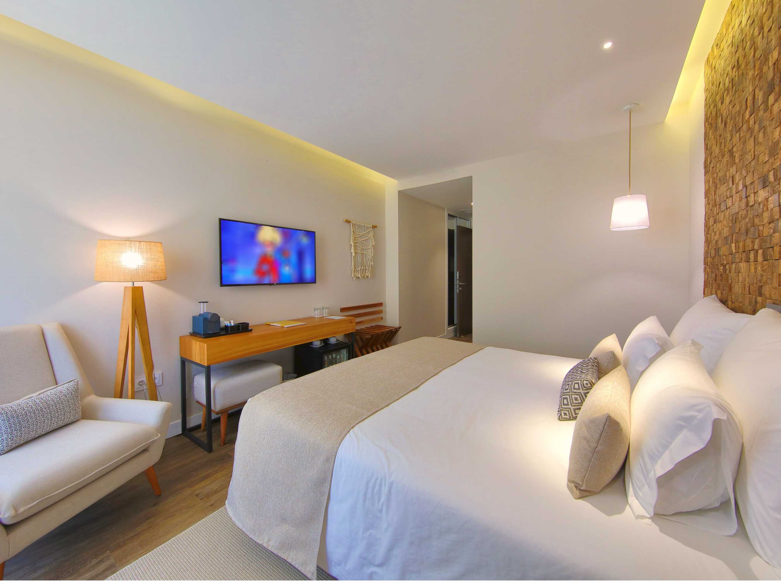 Gift card for Jupiter Marina Hotel - Couples & Spa Gift card for Jupiter Marina Hotel - Couples & Spa