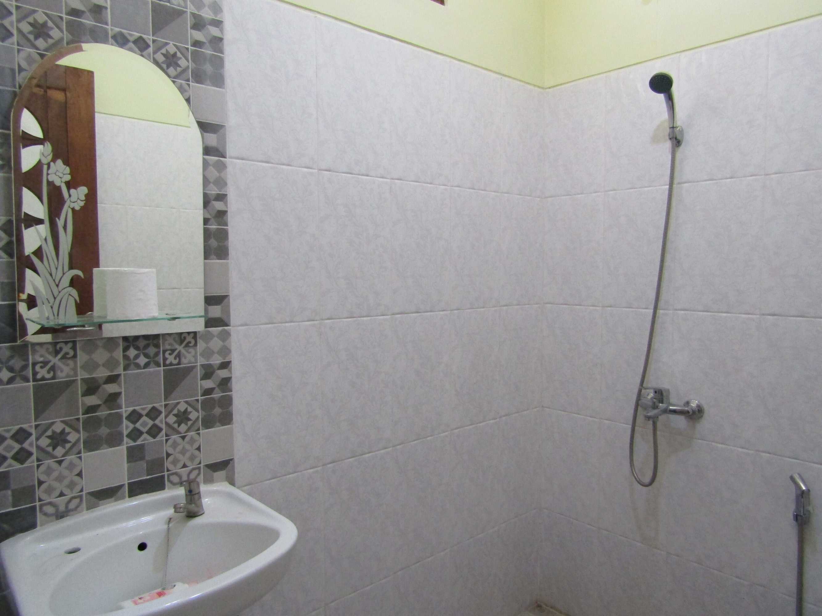 Gift card for Nia Maretta House Syariah