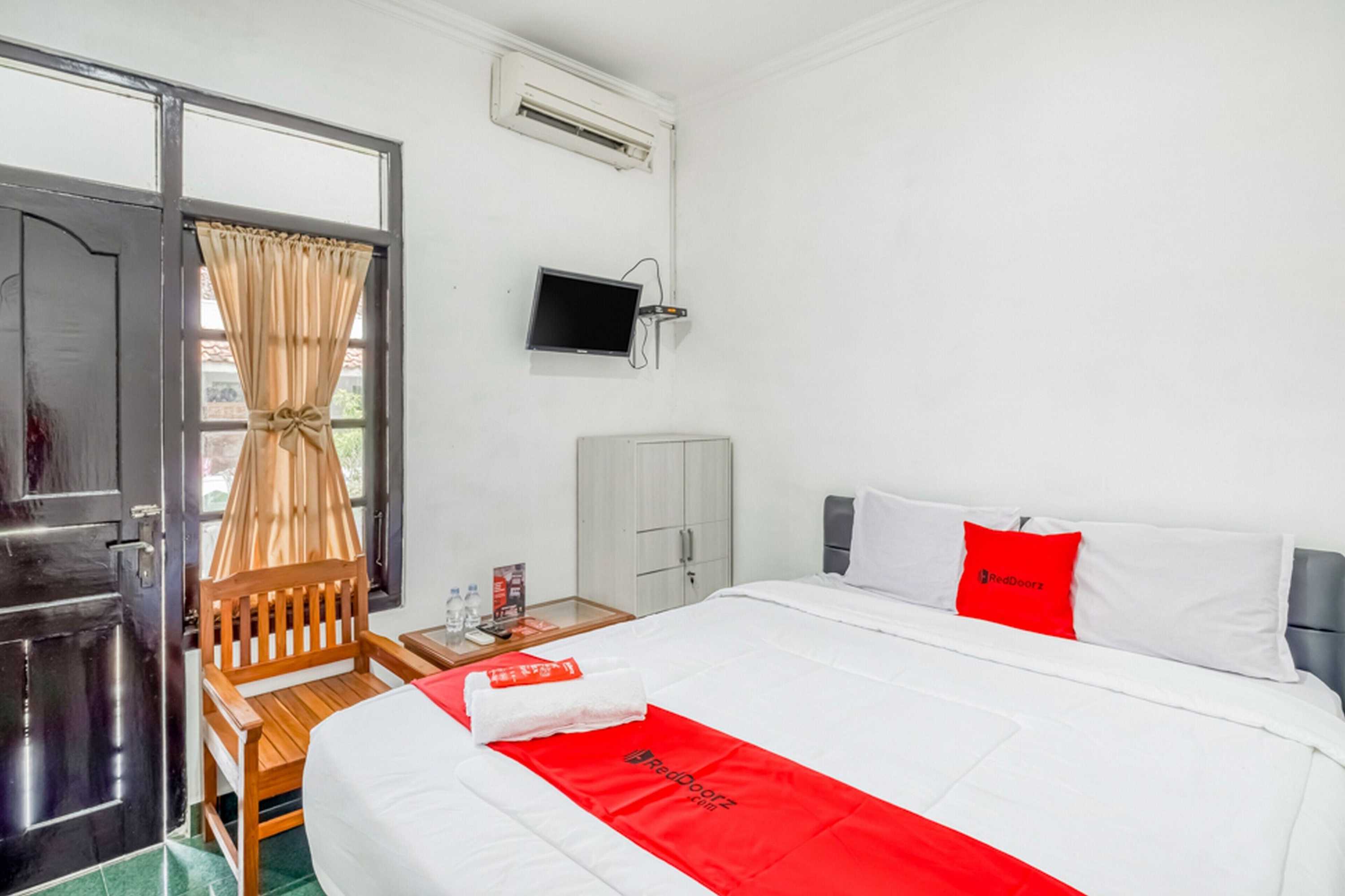 Gift card for Reddoorz Near Wisata Pantai Parangtritis Gift card for Reddoorz Near Wisata Pantai Parangtritis