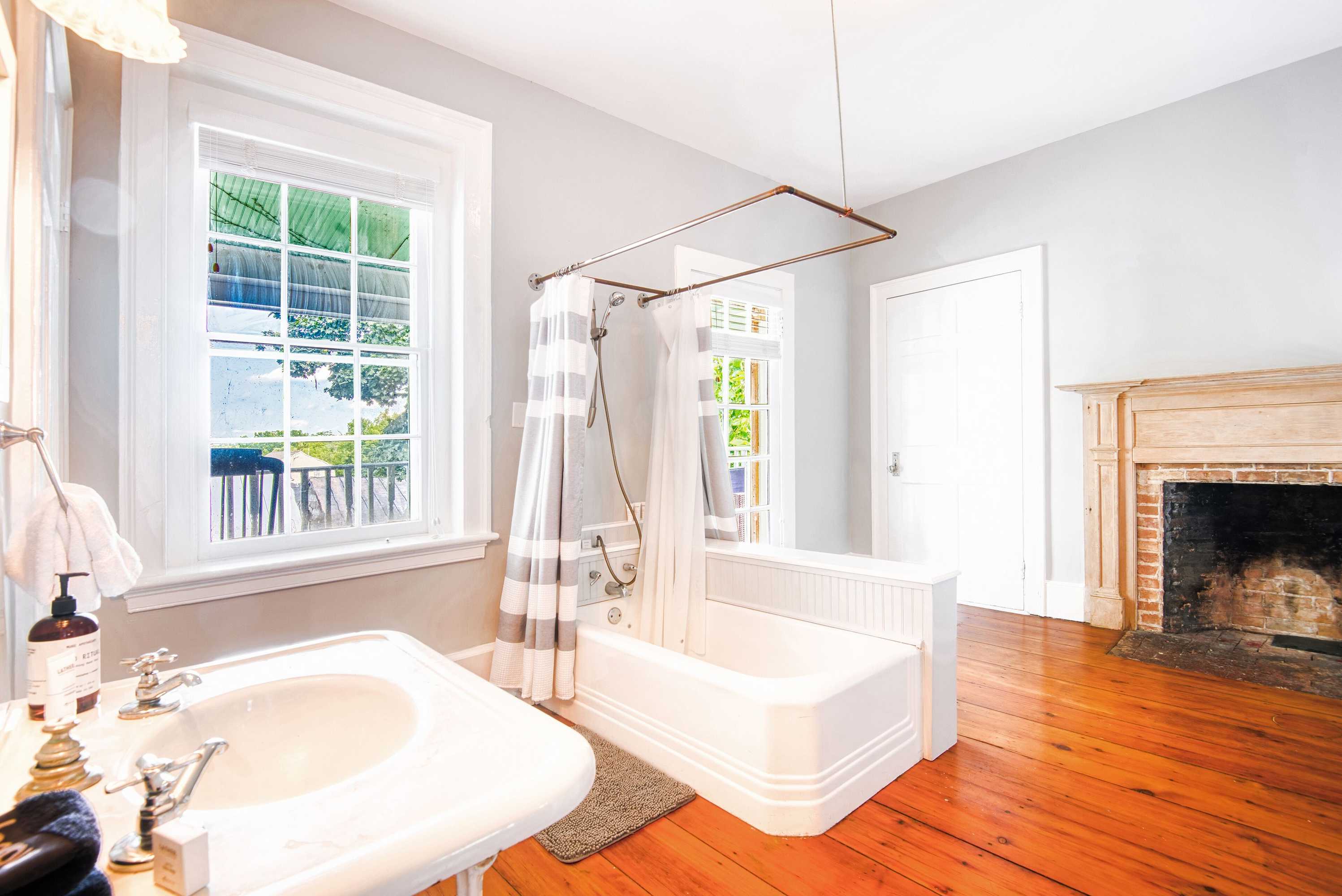 Gift card for Hudson Mariner