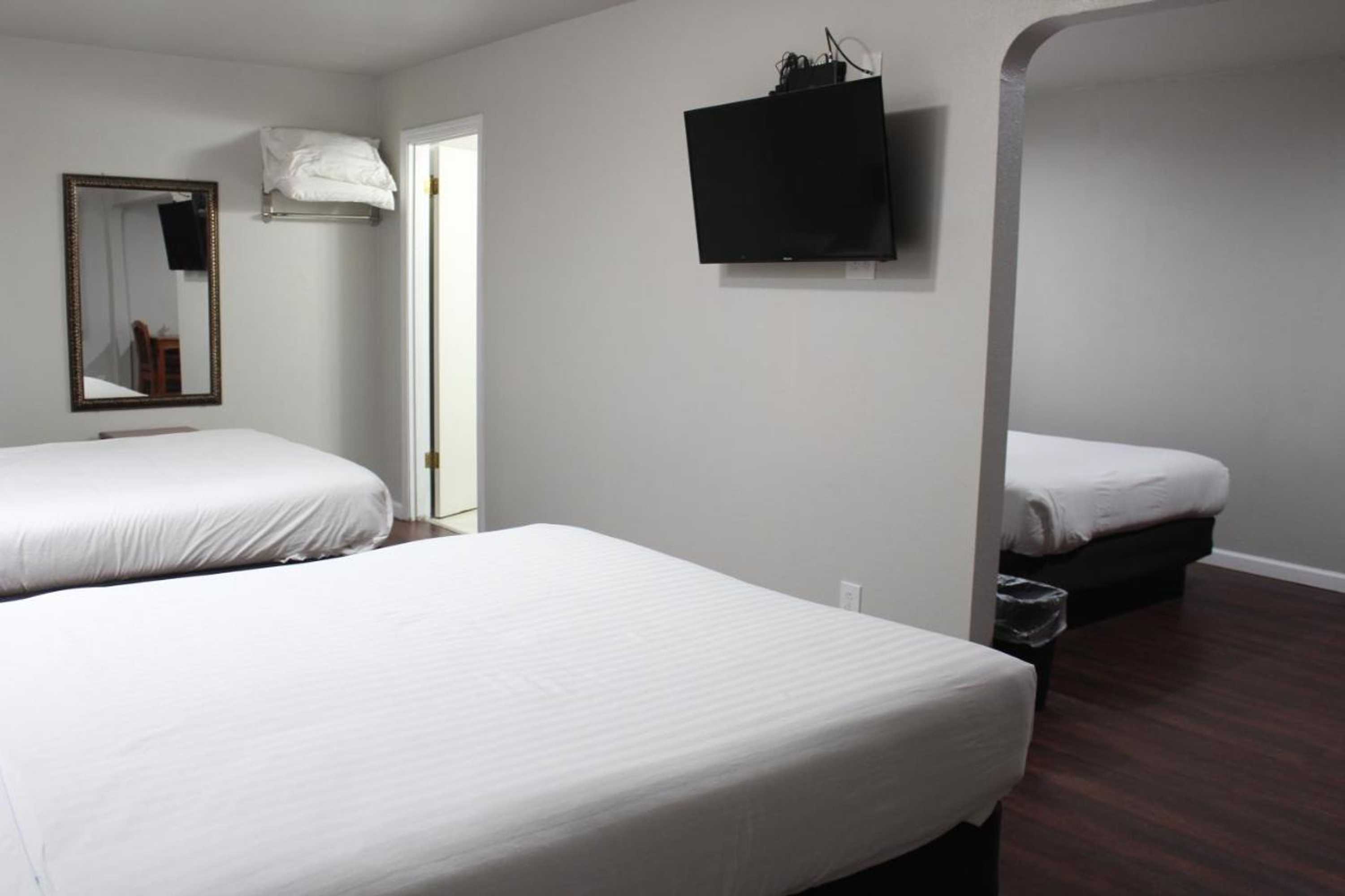Gift card for Thunderbird Motel Las Vegas/ New Mexico