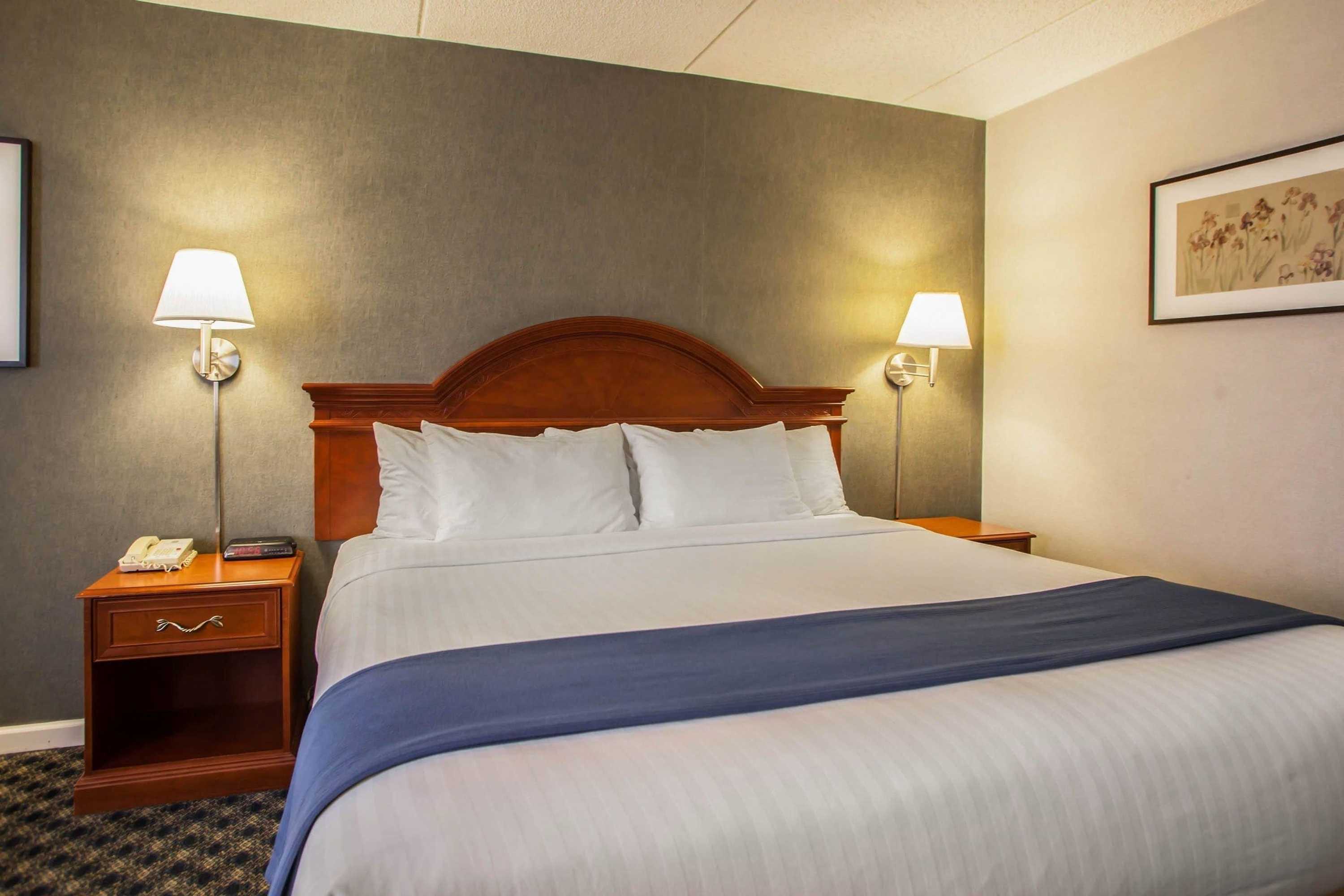 Gift card for Quality Inn & Suites St Charles - West Chicago Gift card for Quality Inn & Suites St Charles - West Chicago