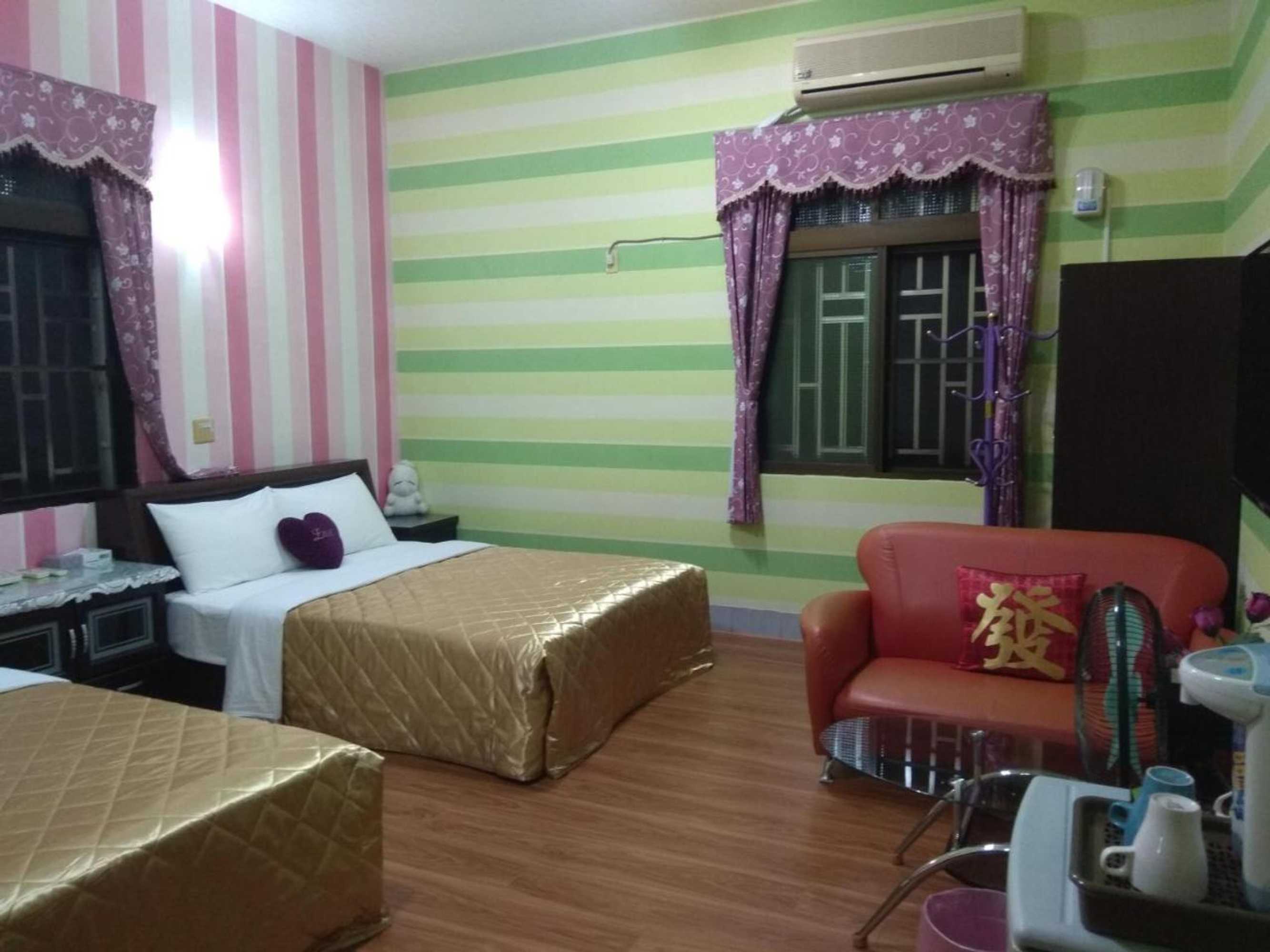 Gift card for Reny Lake Warm Hostel