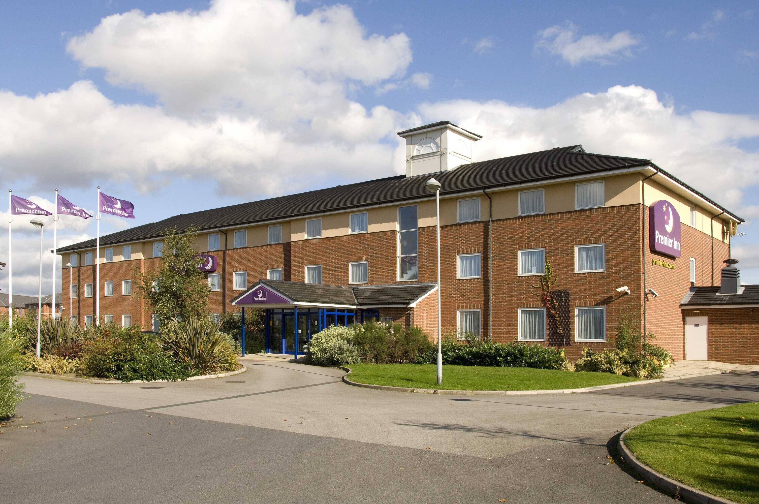 Gift card for Premier Inn Wakefield South (m1, Jct39) Gift card for Premier Inn Wakefield South (m1, Jct39)
